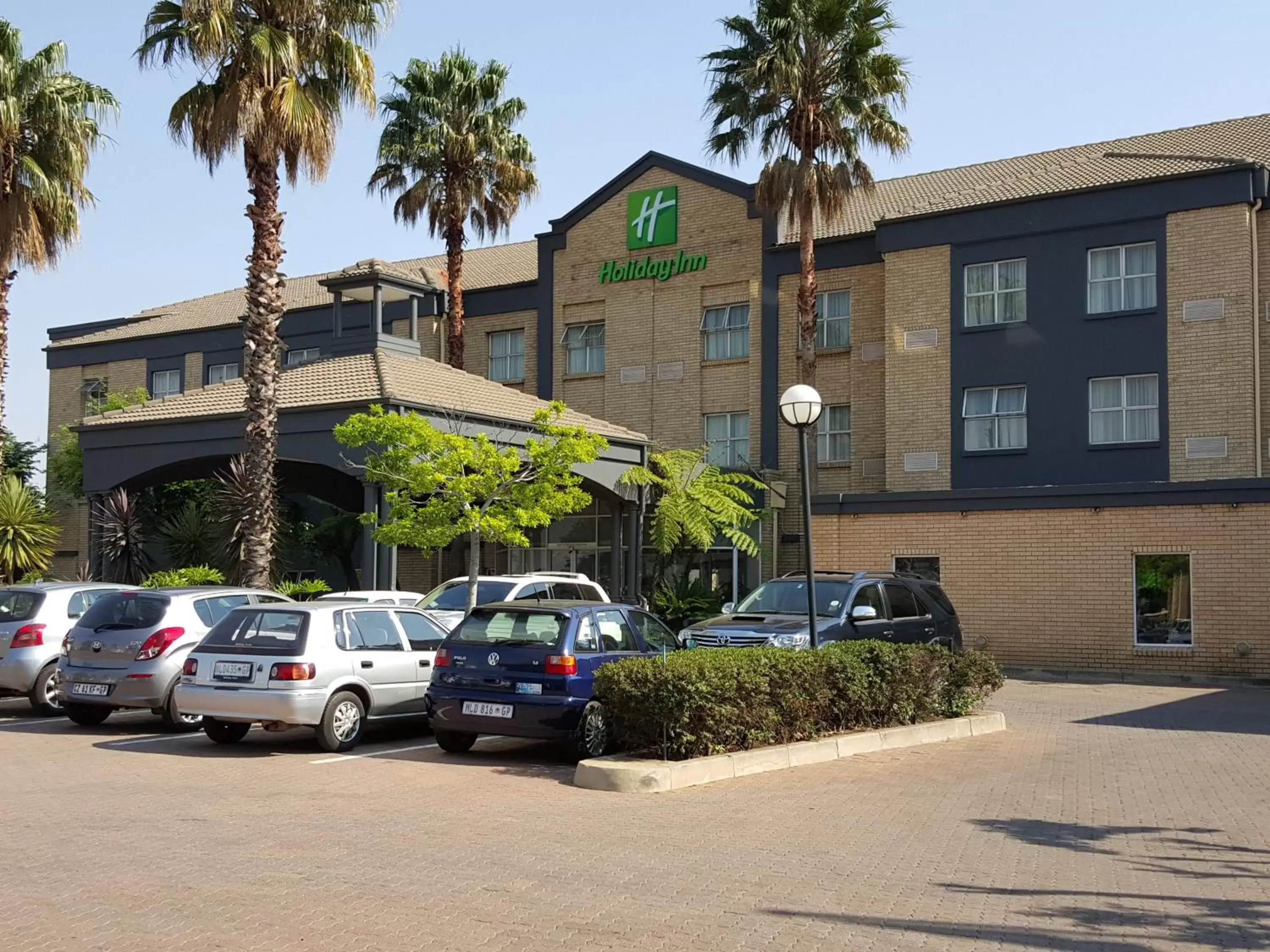 Property Building in Holiday Inn Johannesburg Airport, an IHG Hotel