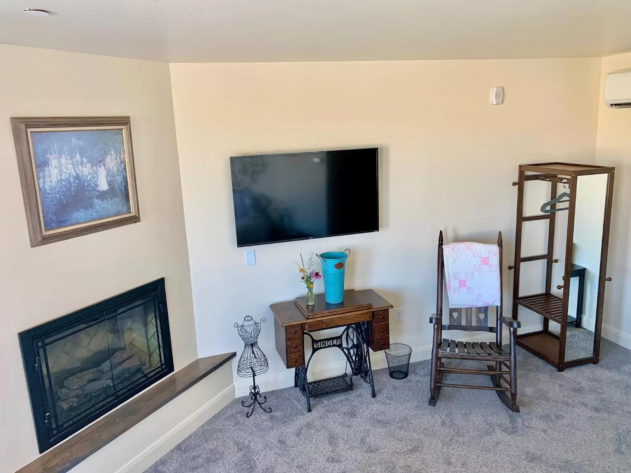 King Room in Annie's Place Bed & Breakfast King Room in Annie's Place Bed & Breakfast