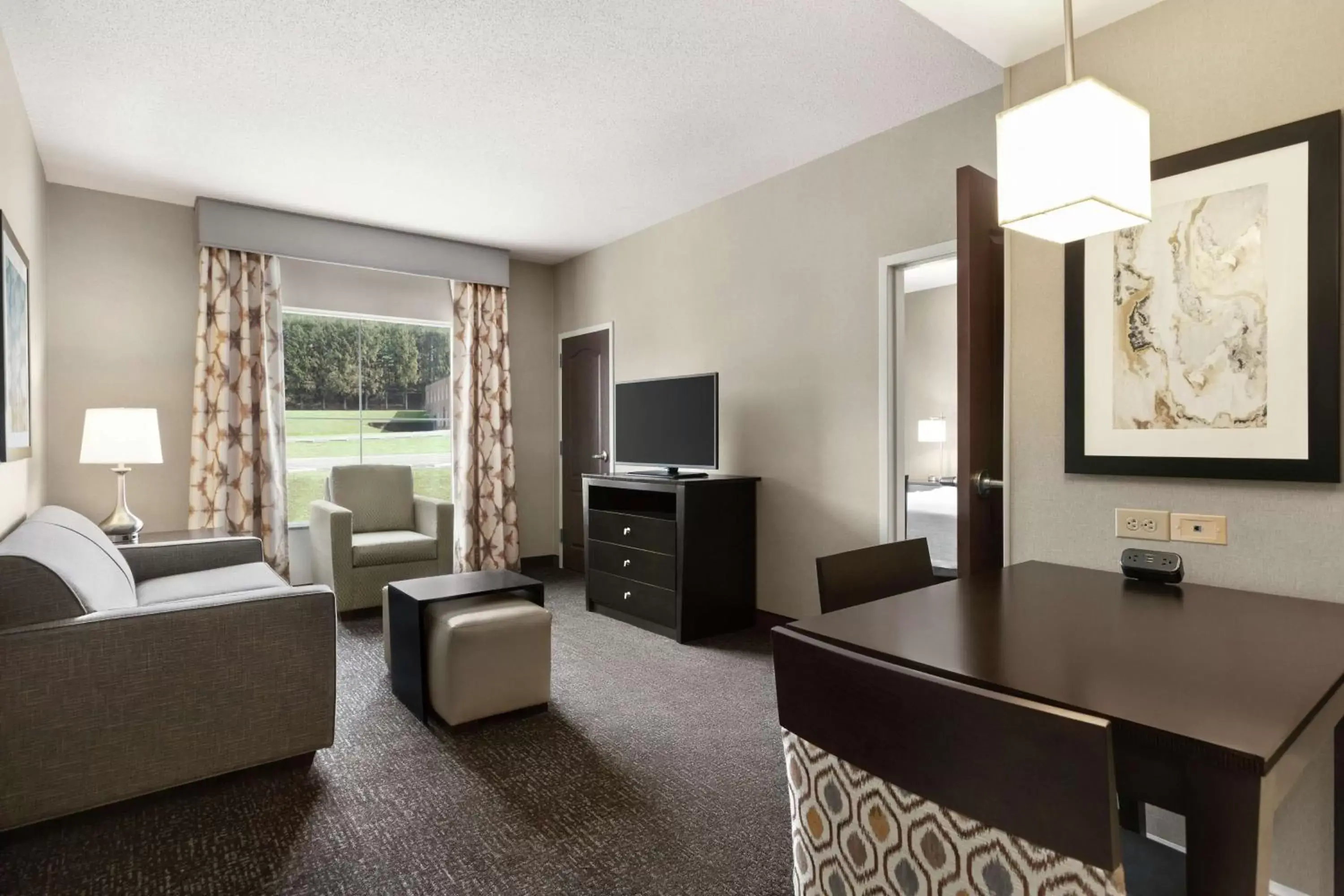 Living room, Seating Area in Homewood Suites by Hilton York