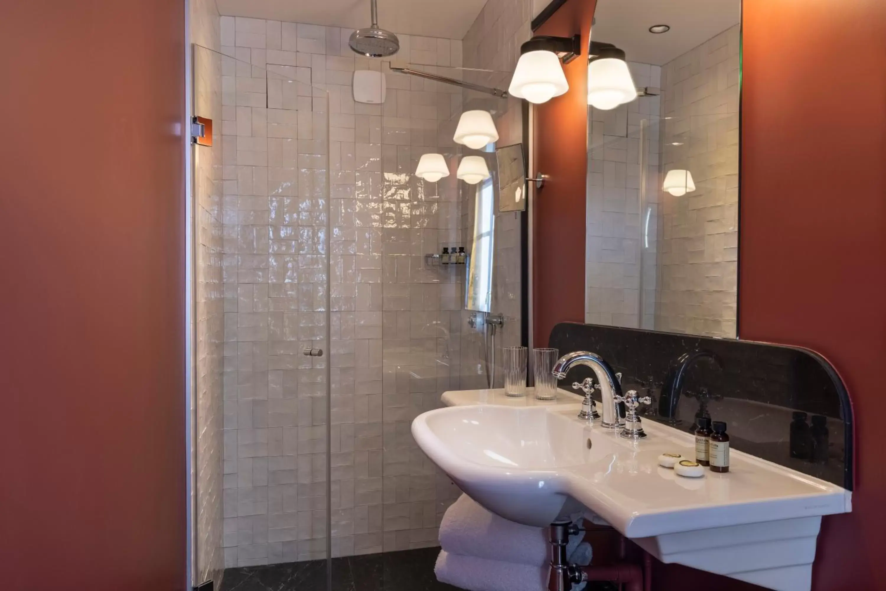Bathroom in Grand Hotel Chicago