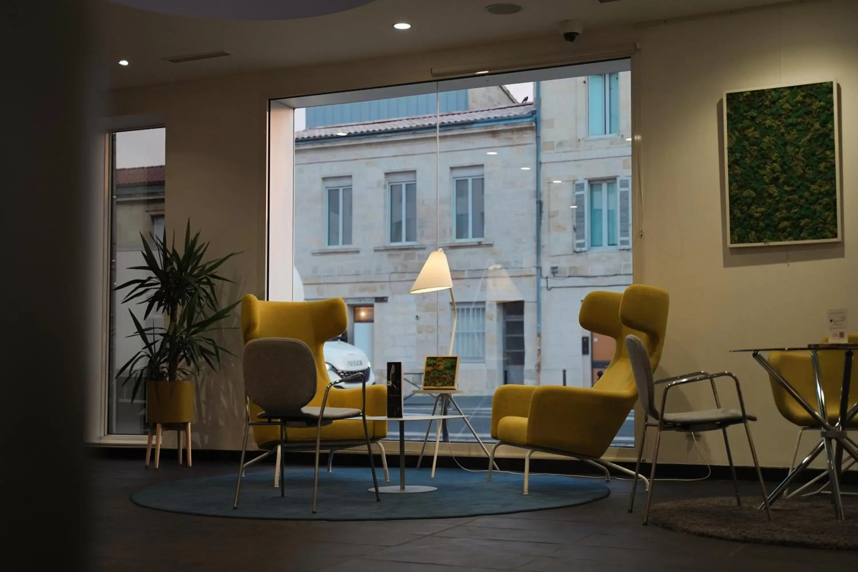 Property building in Seeko'o Hotel Bordeaux