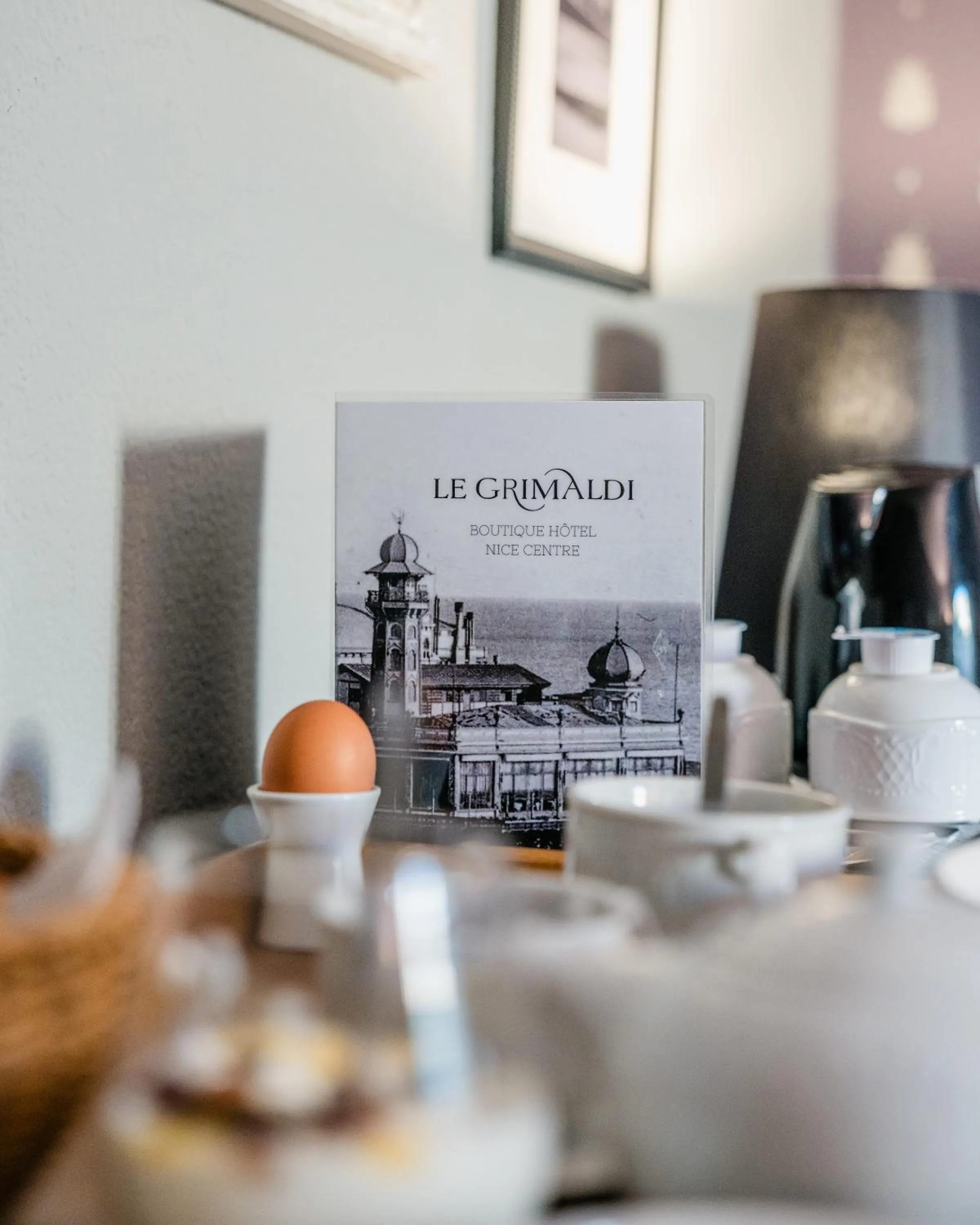 Bedroom in Hotel Le Grimaldi by Happyculture