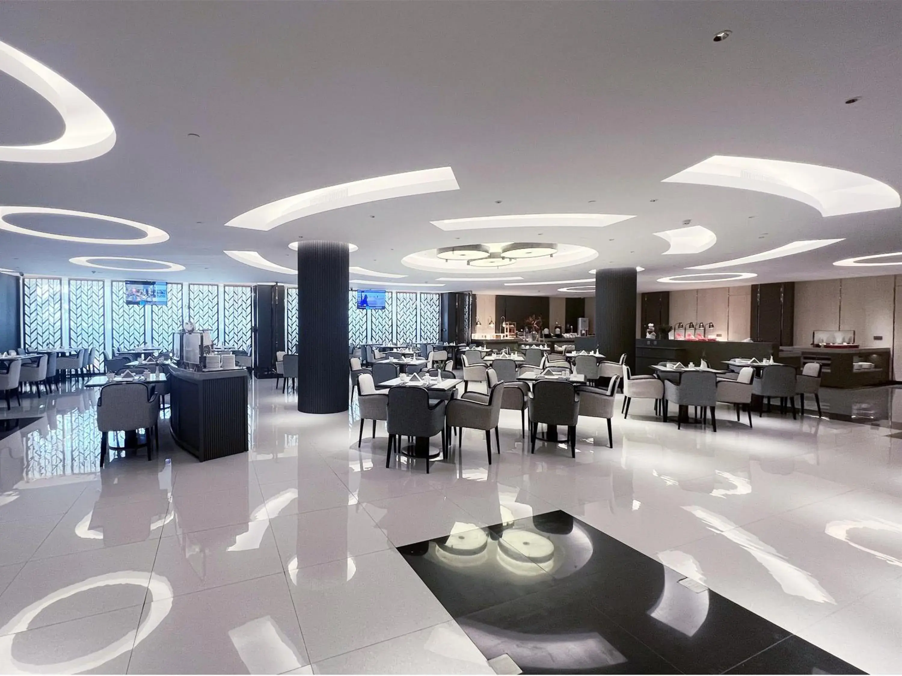 Restaurant/Places to Eat in Swissôtel Shenyang