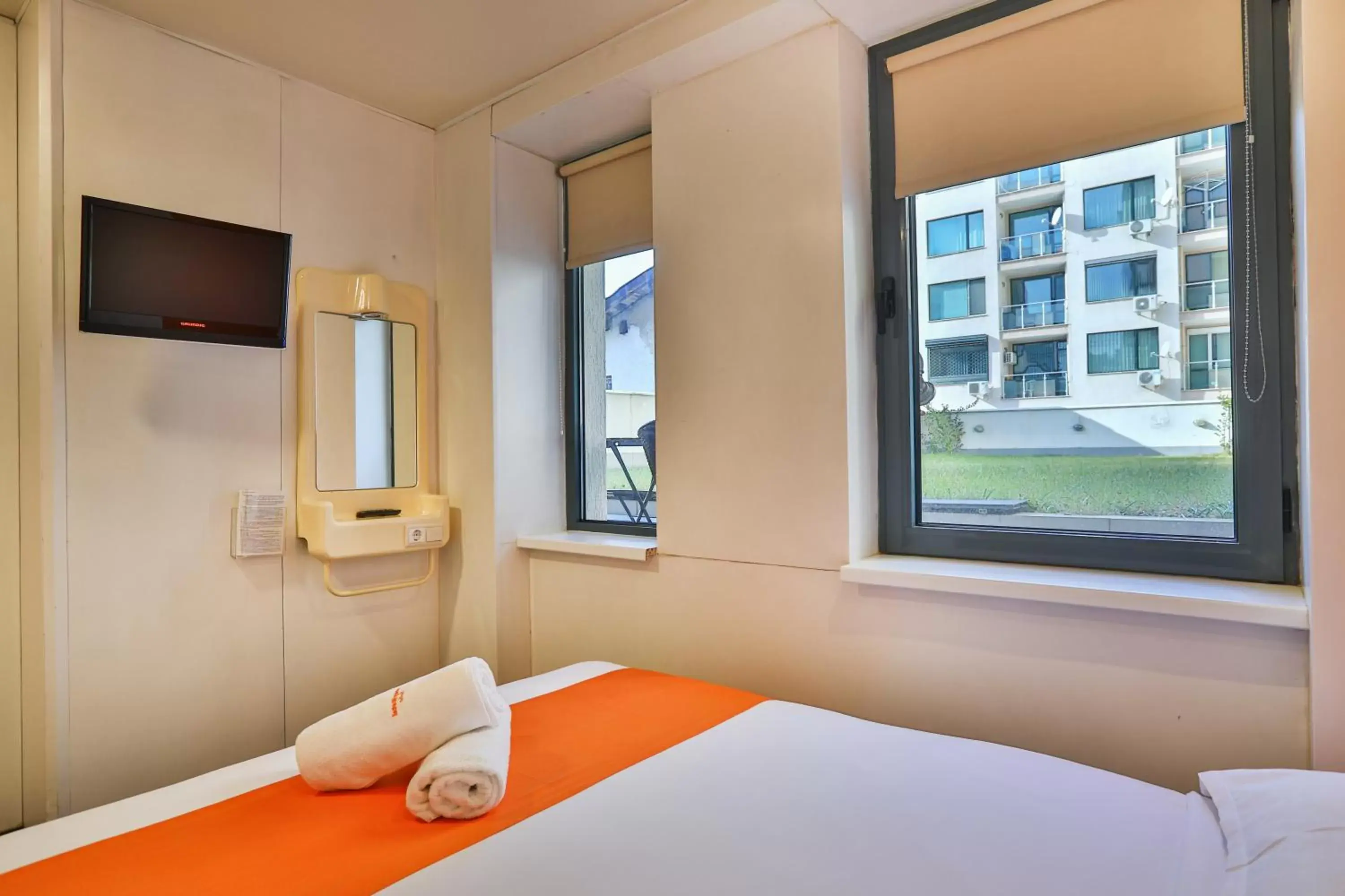 Photo of the whole room, Bed in easyHotel Sofia