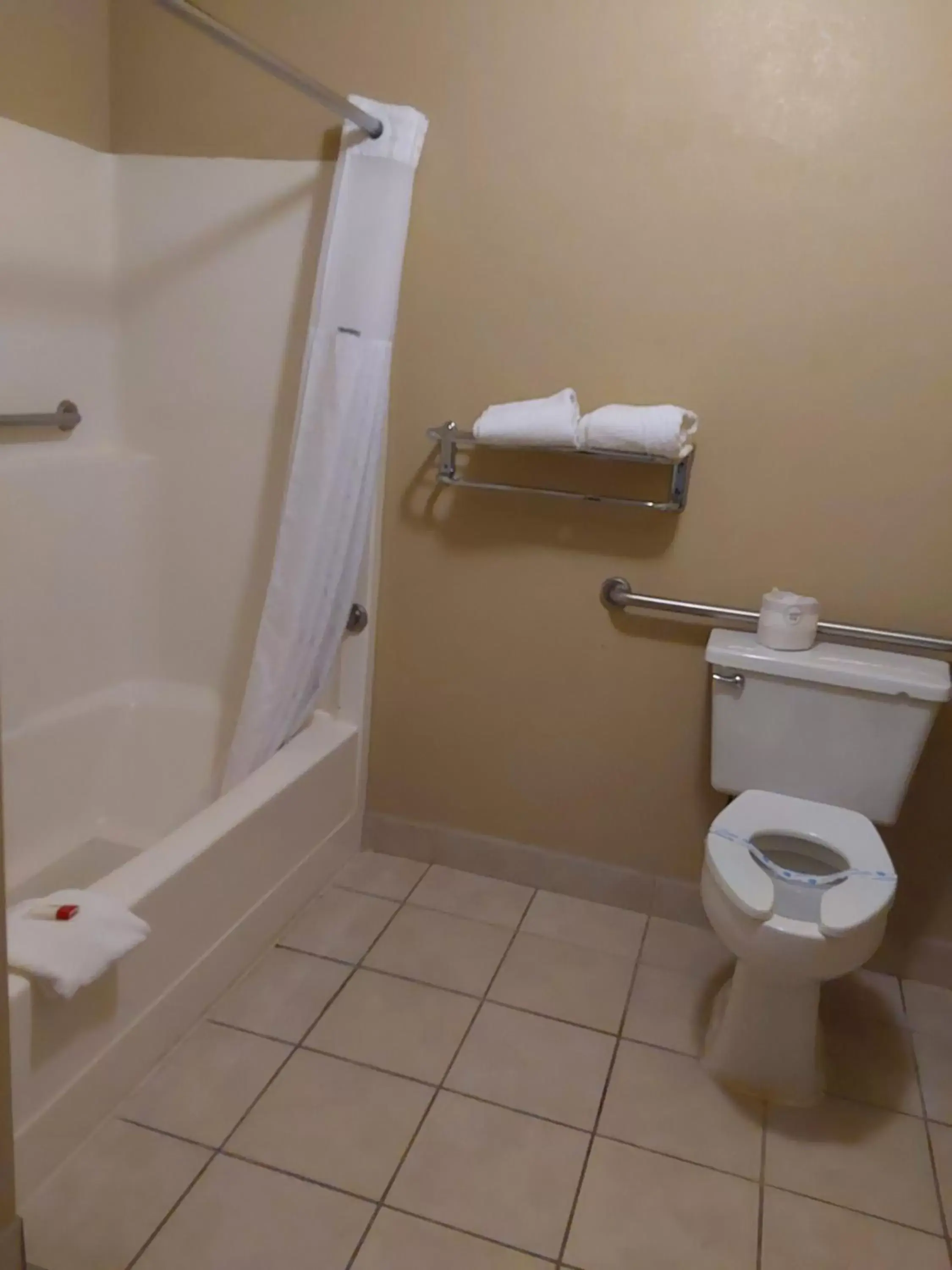 Bathroom in GuestHouse Inn Bellingham