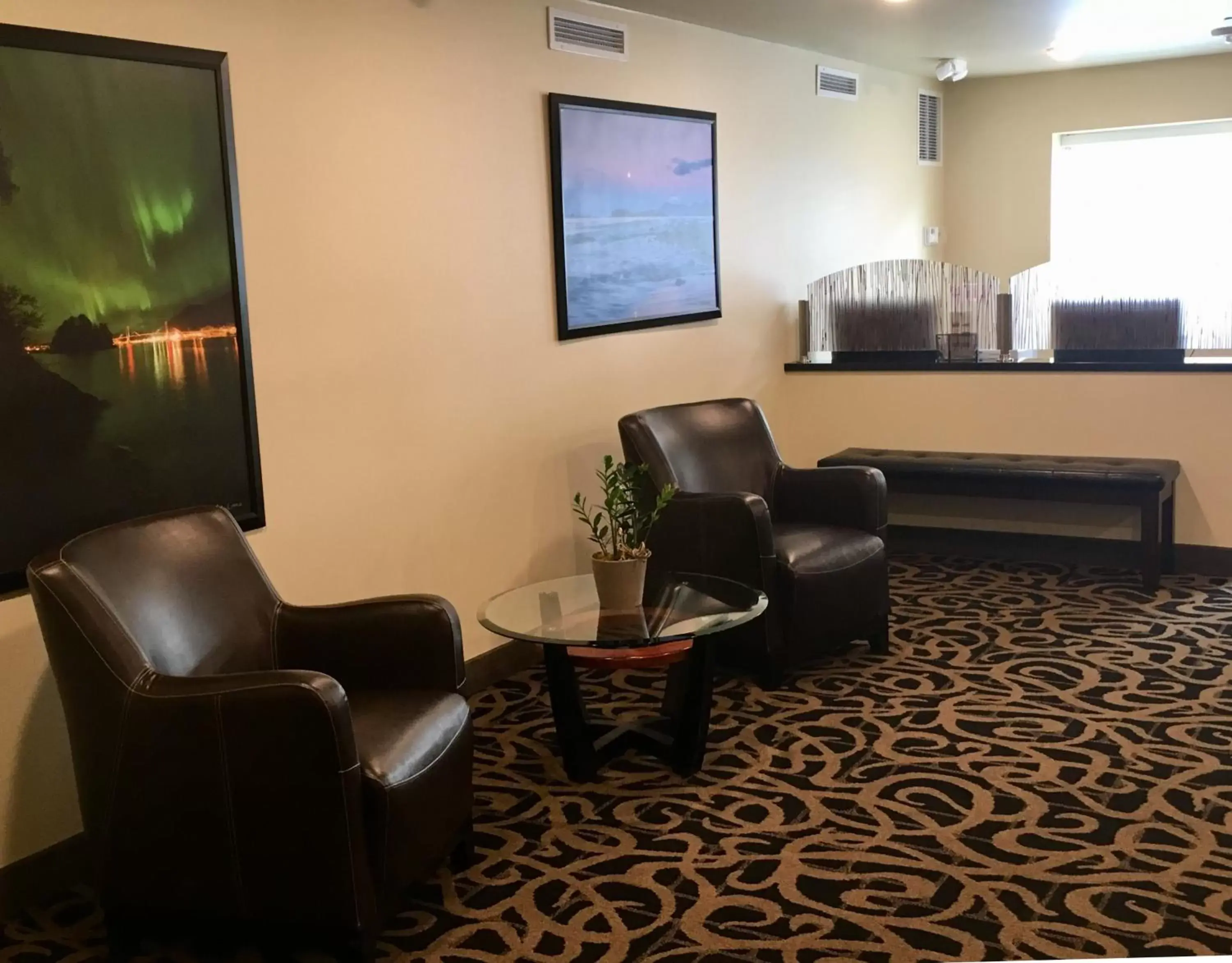 Lobby or reception, Seating Area in Aspen Suites Hotel Sitka