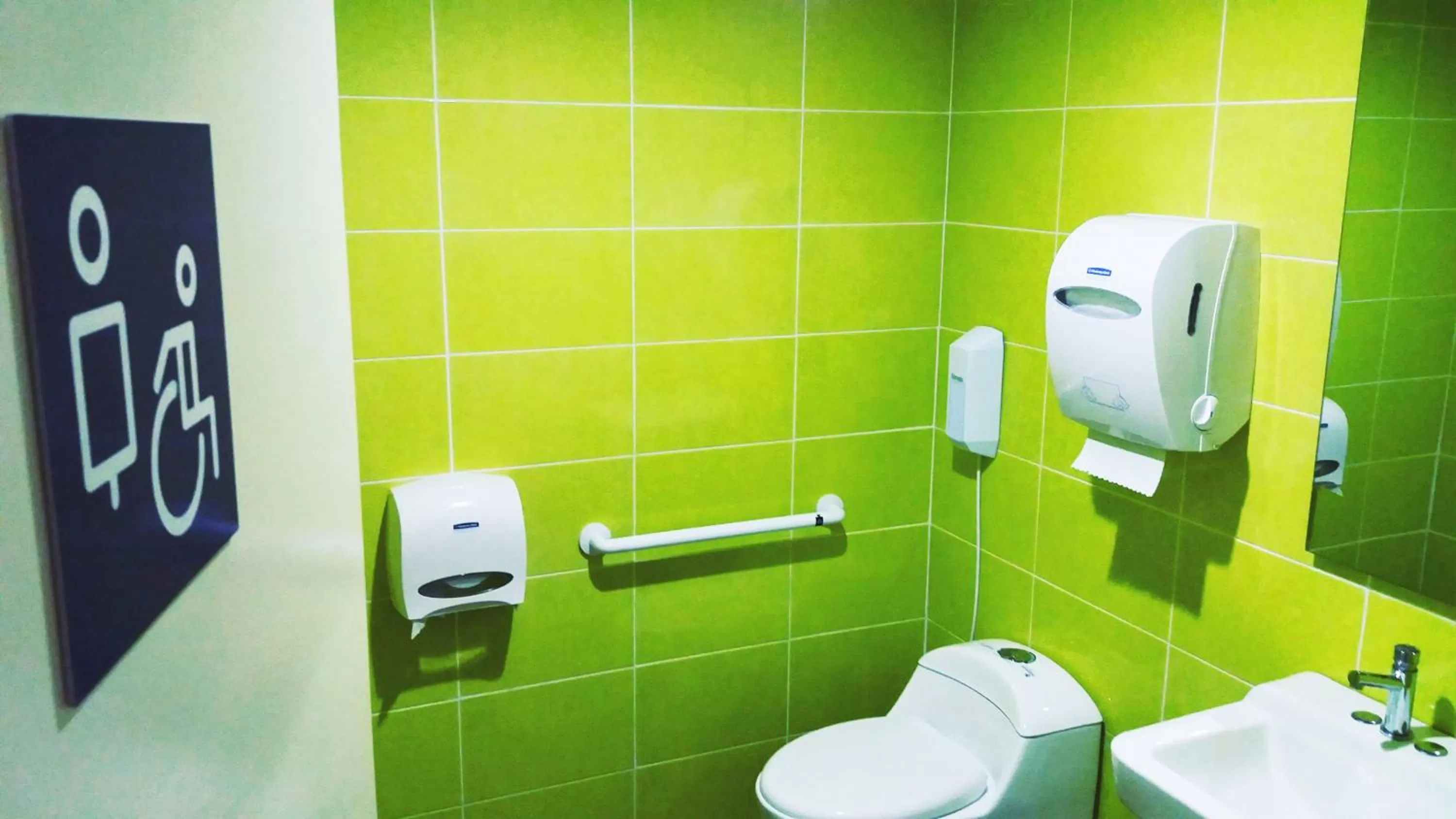 Bathroom in YU! Smarthotels