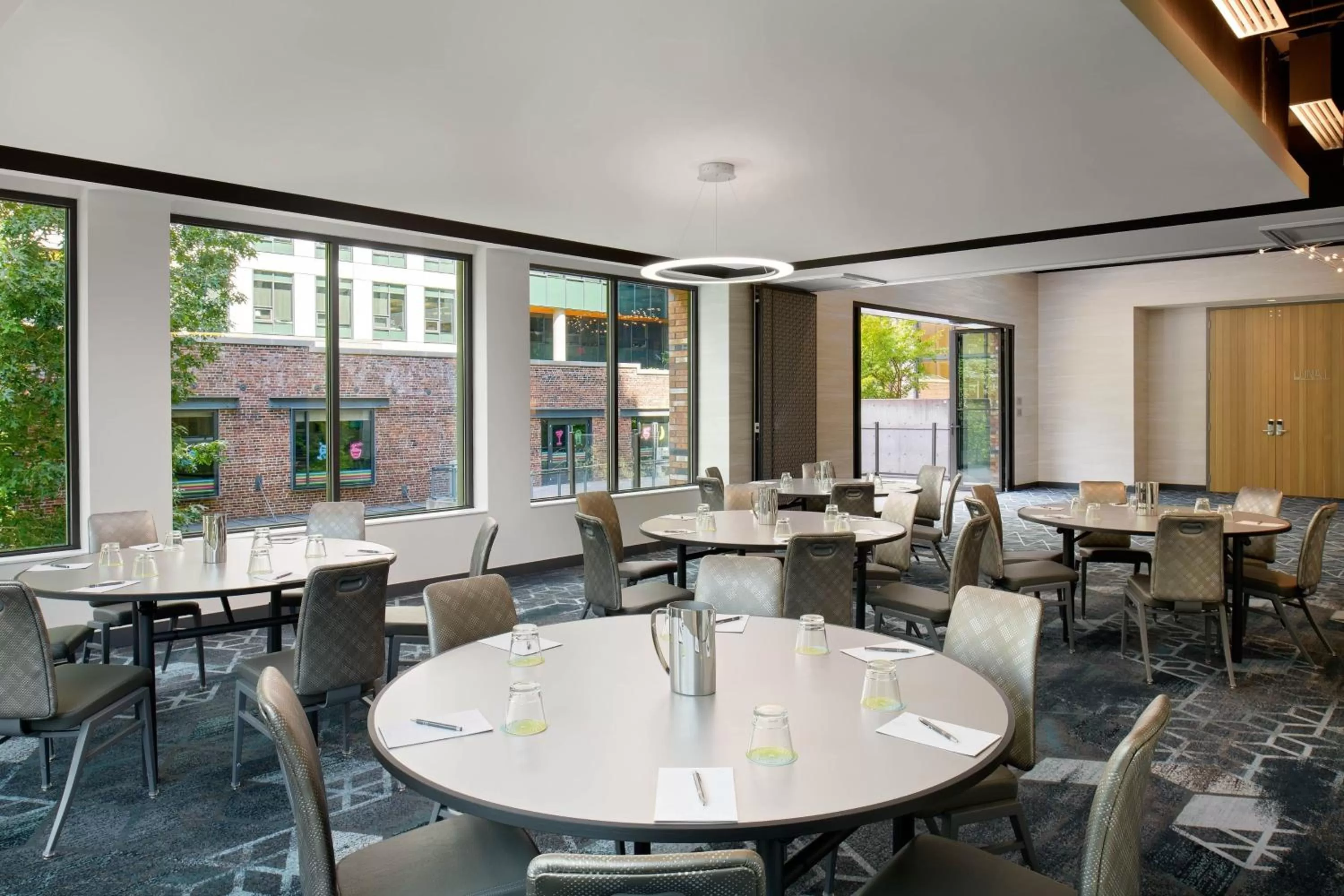 Meeting/conference room in Astra Hotel, Seattle, a Tribute Portfolio Hotel