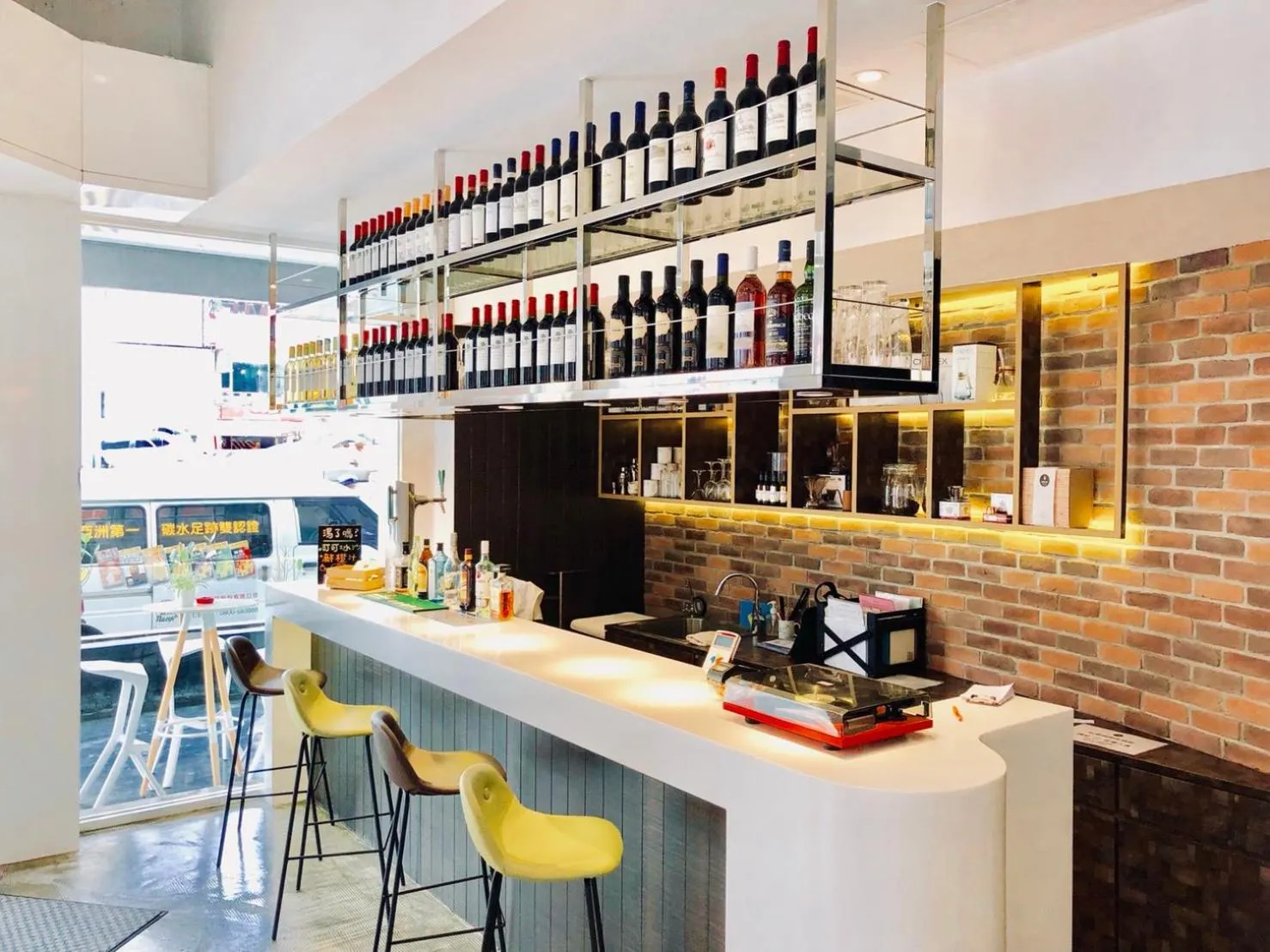 Lounge or bar in Single Inn-Kaohsiung Station