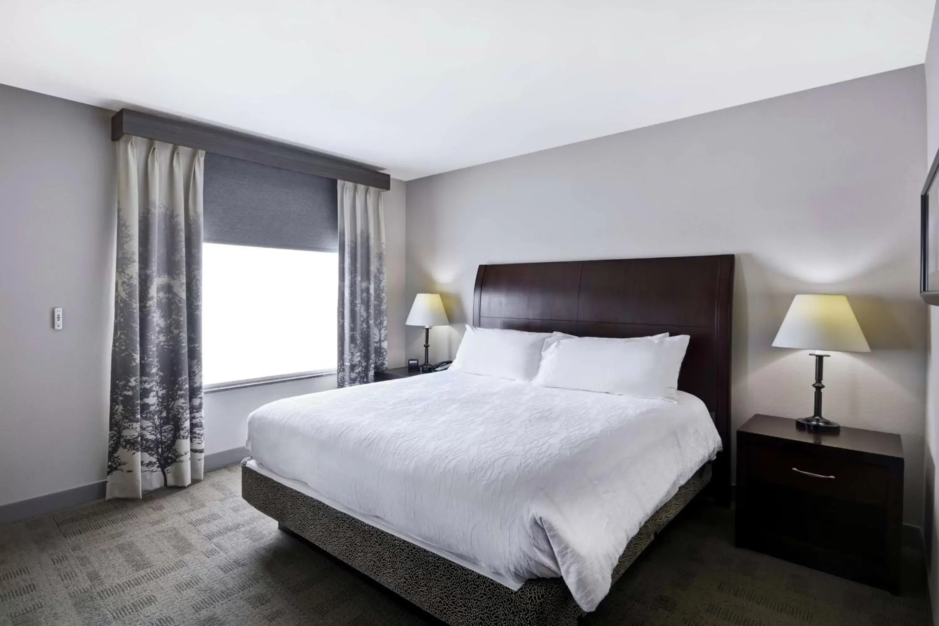 Bed in Hilton Garden Inn Toledo / Perrysburg