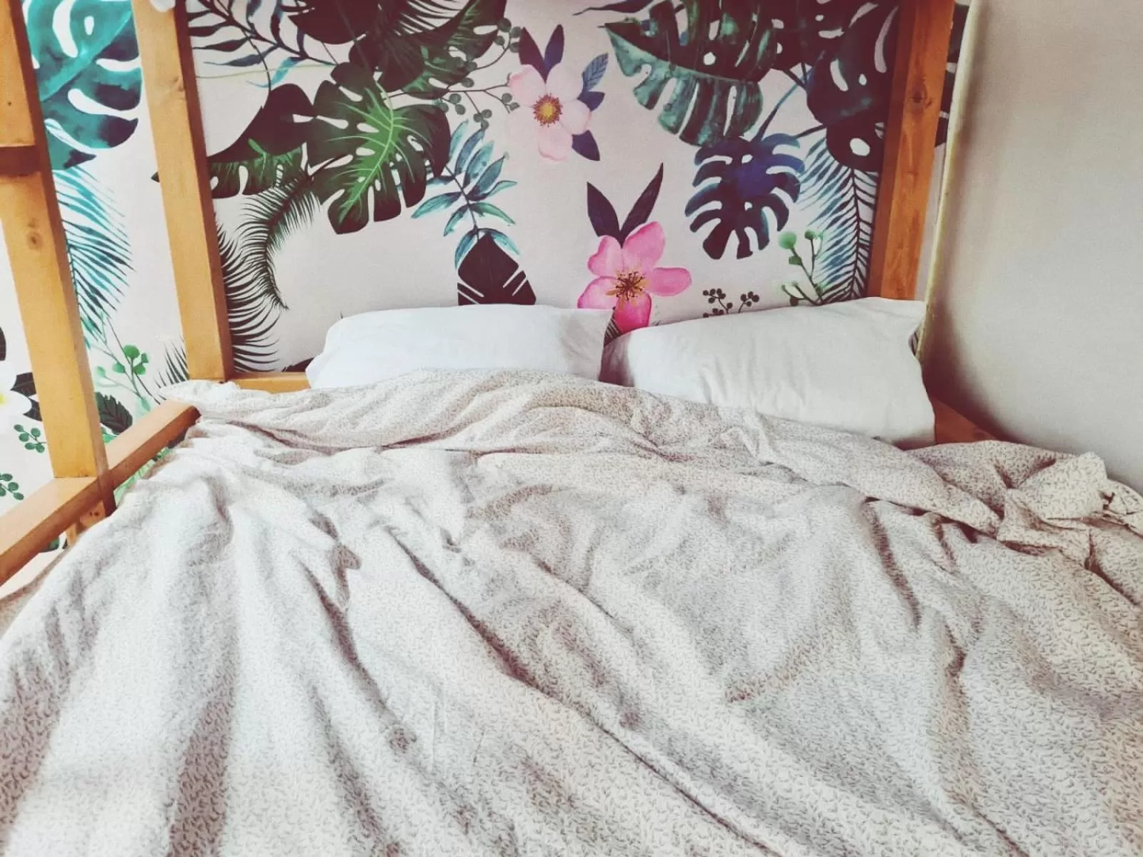 Bed in Hostal Hoja Santa