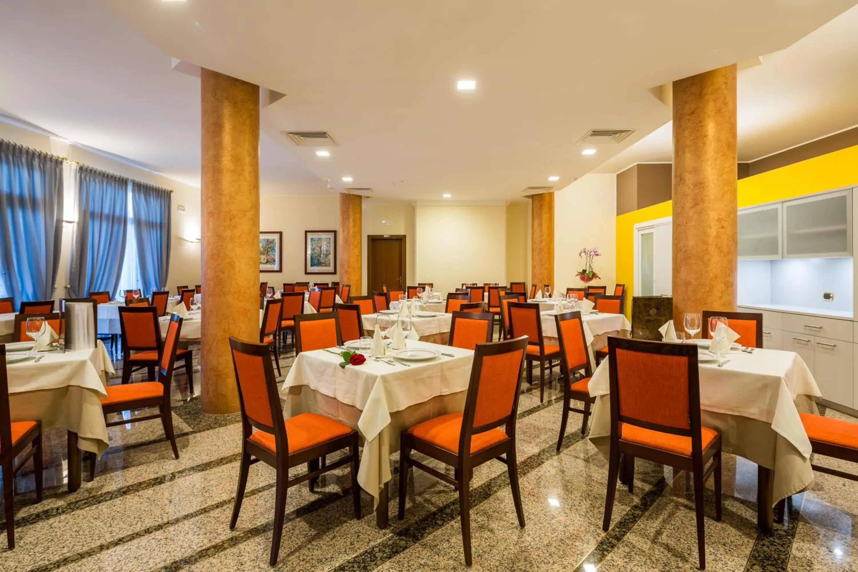 Restaurant/Places to Eat in Hotel Brandoli