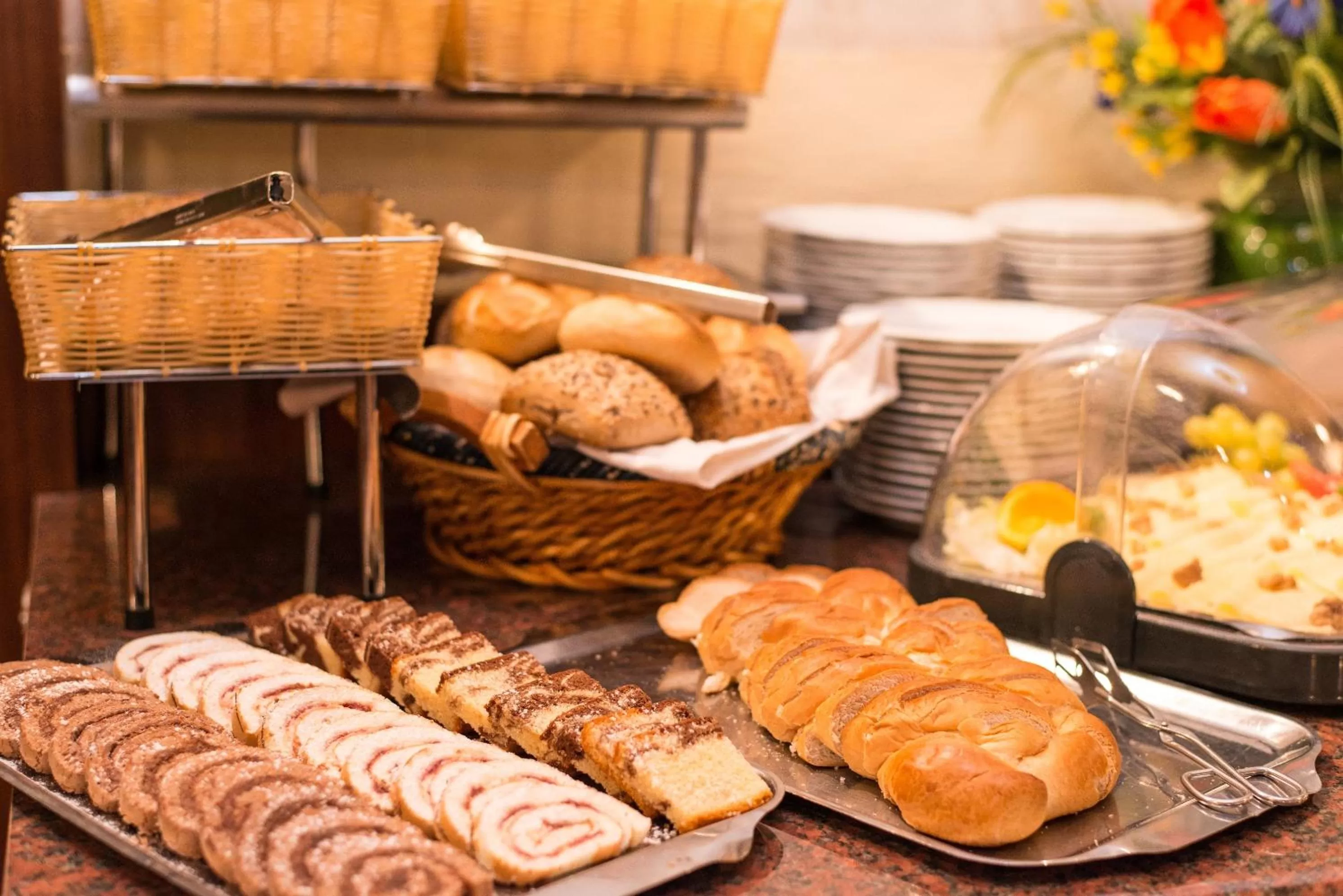 Restaurant/places to eat in Hotel Mozart