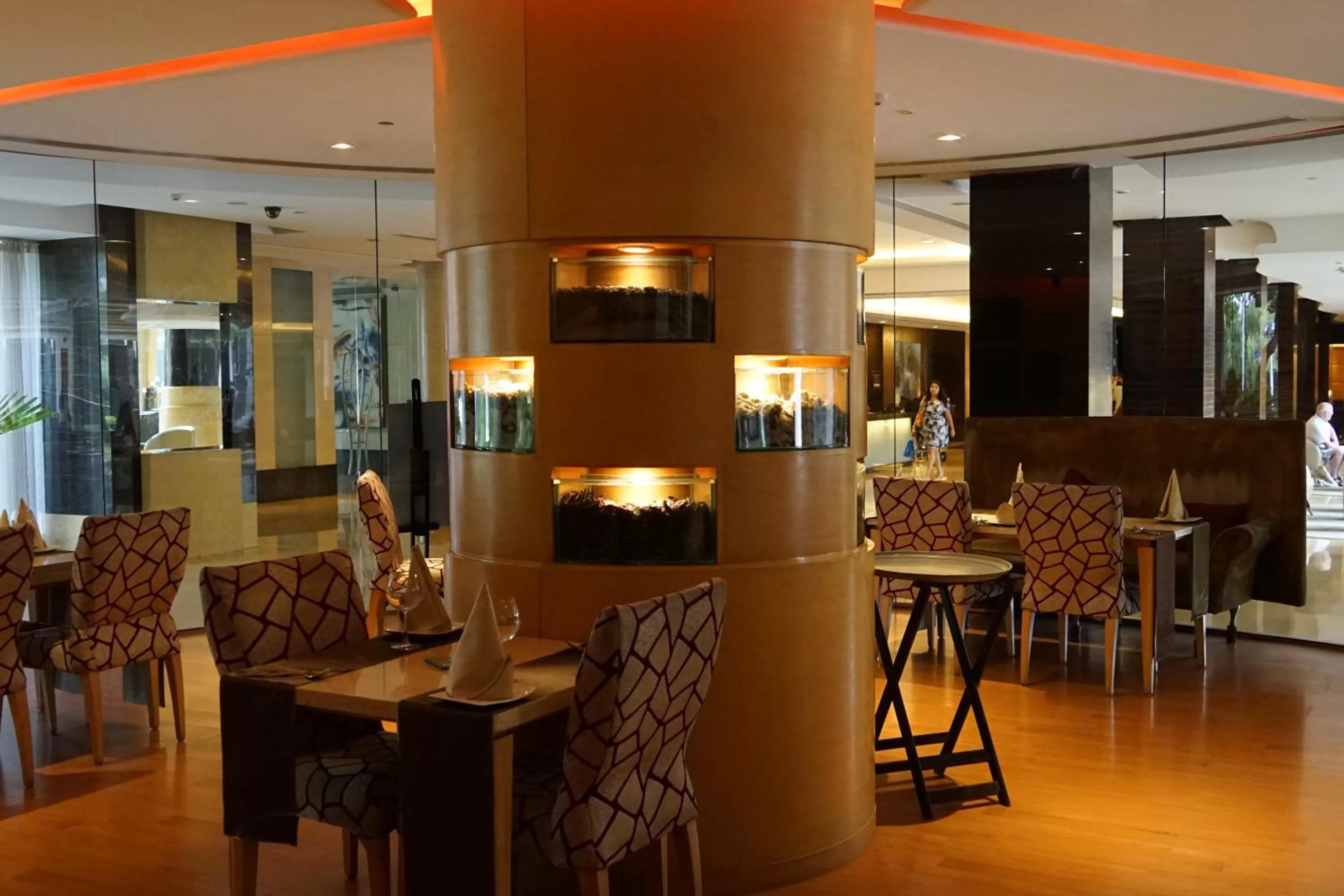 Restaurant/places to eat in Taj Chandigarh