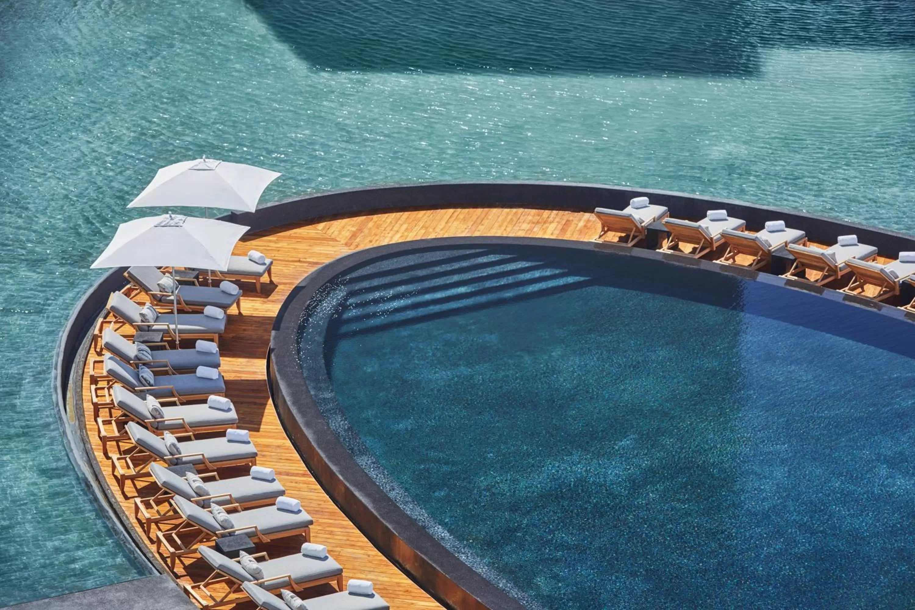 Swimming pool in Viceroy Los Cabos