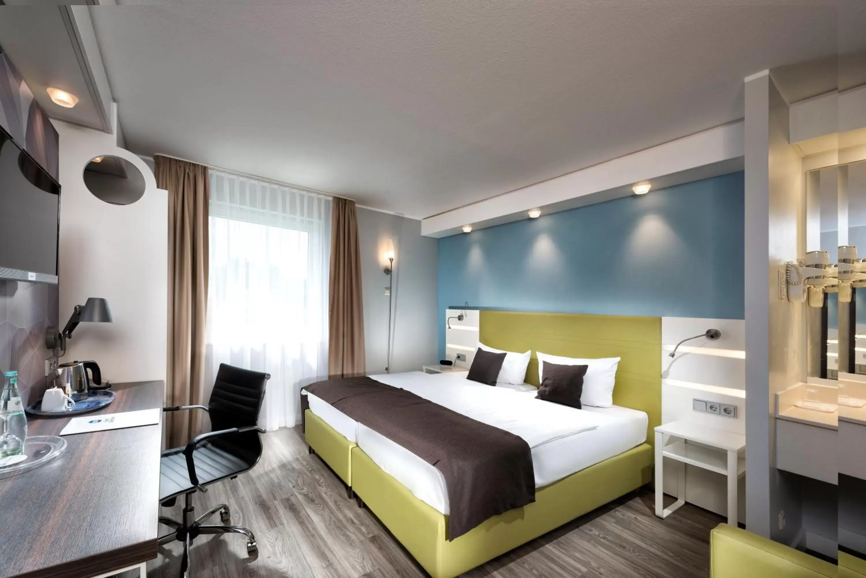 Photo of the whole room, Bed in Best Western Hotel Peine Salzgitter