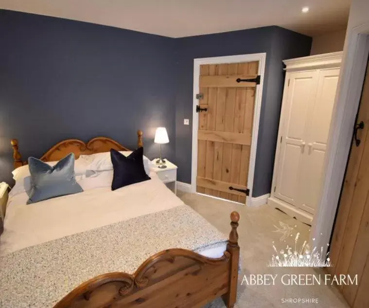 Bedroom, Bed in Abbey Green Farm