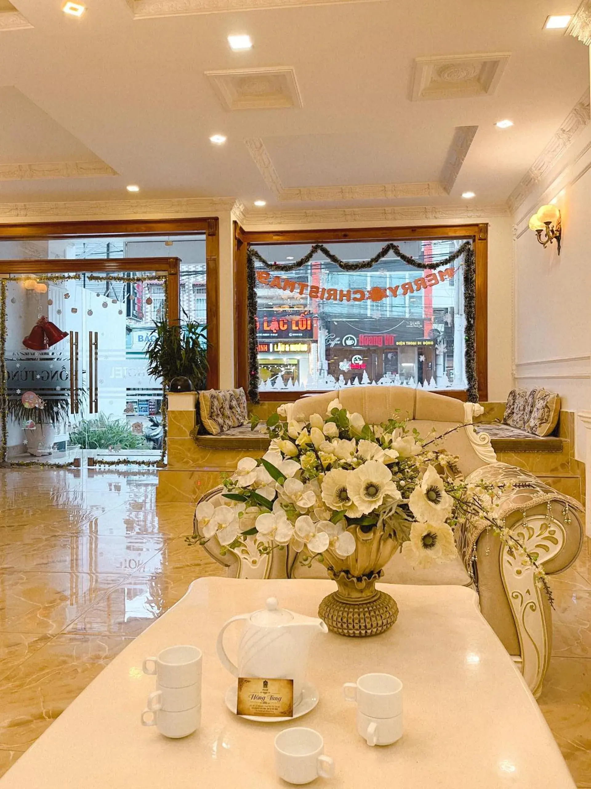 Restaurant/Places to Eat in Hong Tung Hotel