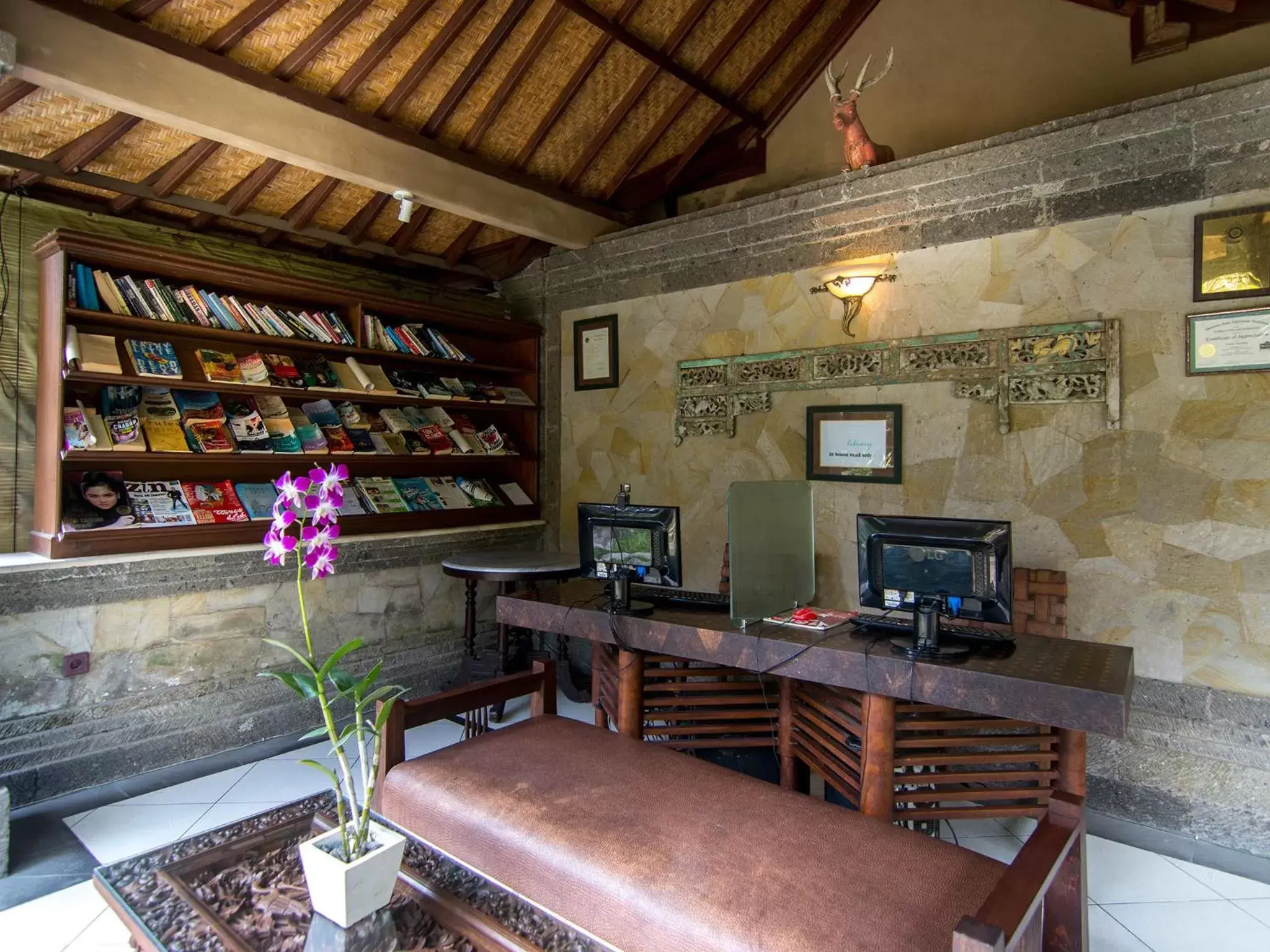 Library in De Munut Balinese Resort