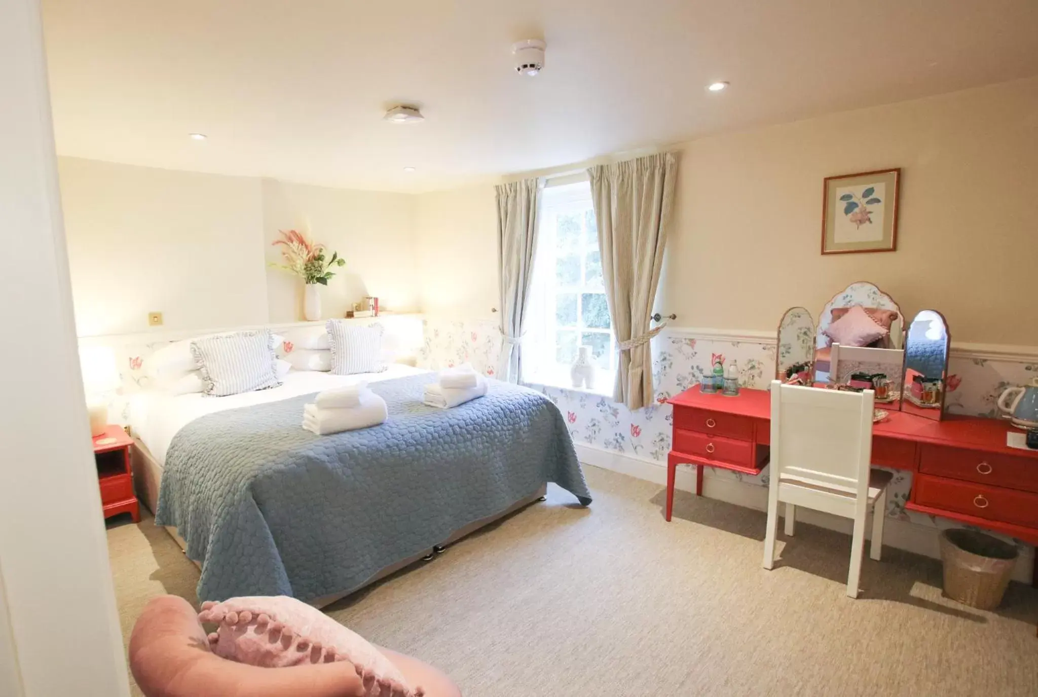 Superior Double or Twin Room - single occupancy in Fleur de Lys Bampton Superior Double or Twin Room - single occupancy in Fleur de Lys Bampton
