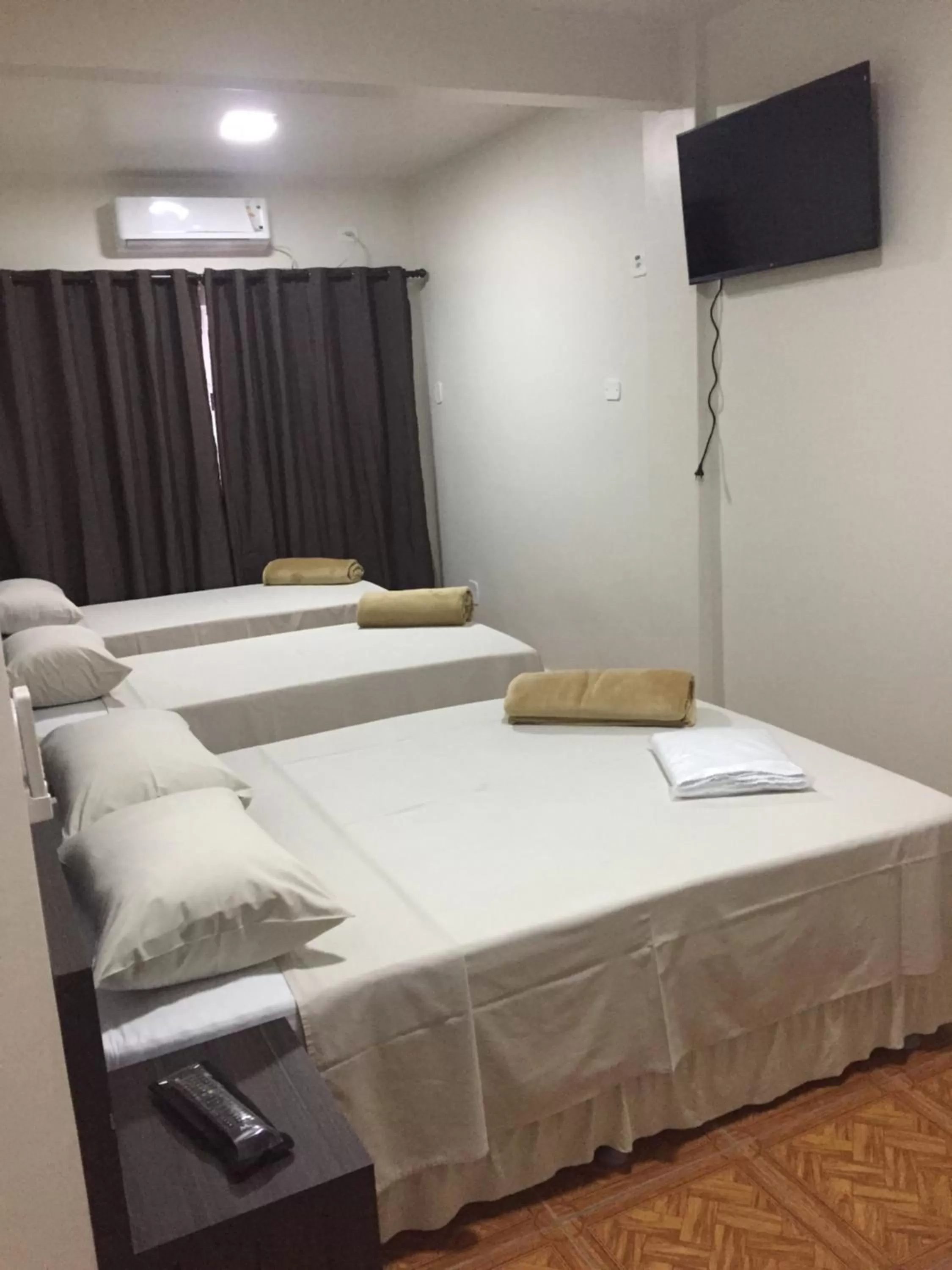 Bed in Hotel Paradizzo