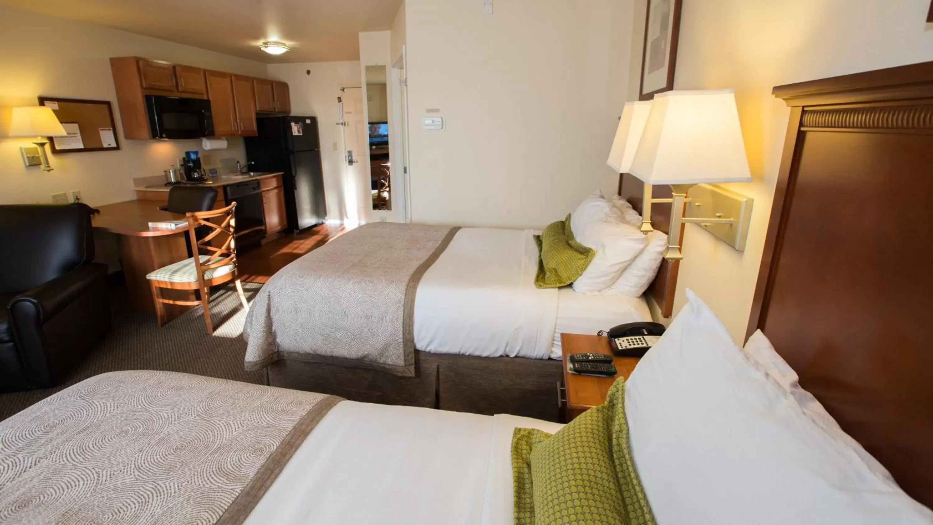 Bedroom, Bed in Candlewood Suites Joplin, an IHG Hotel