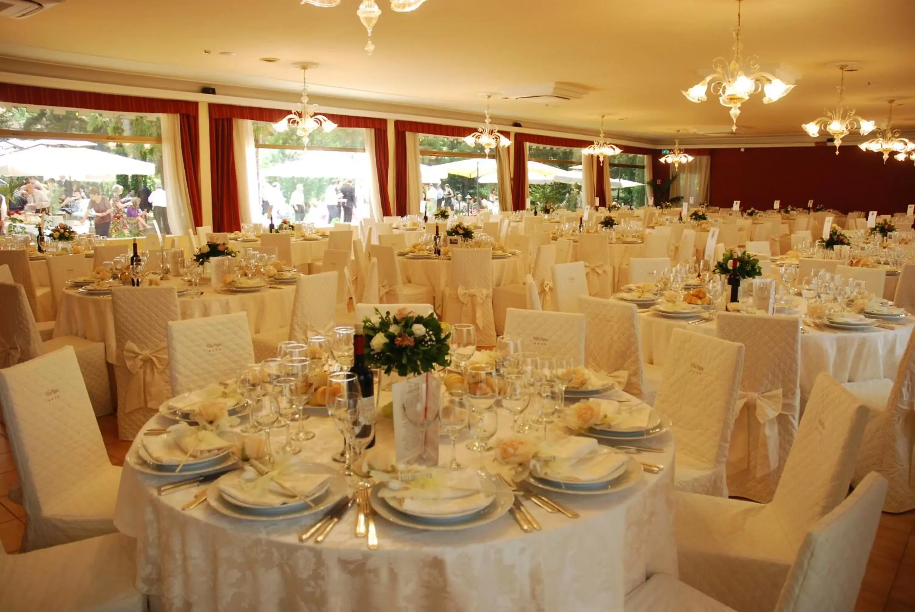 Restaurant/places to eat, Banquet Facilities in Hotel Villa Pigna