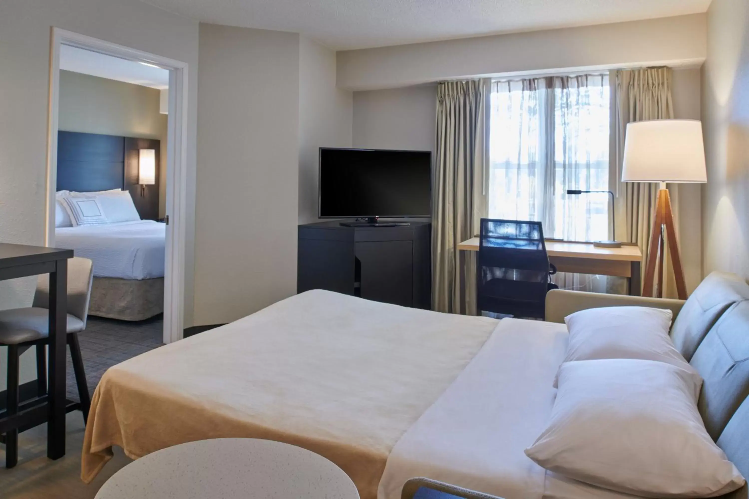 Bedroom, Bed in Residence Inn by Marriott Detroit / Novi