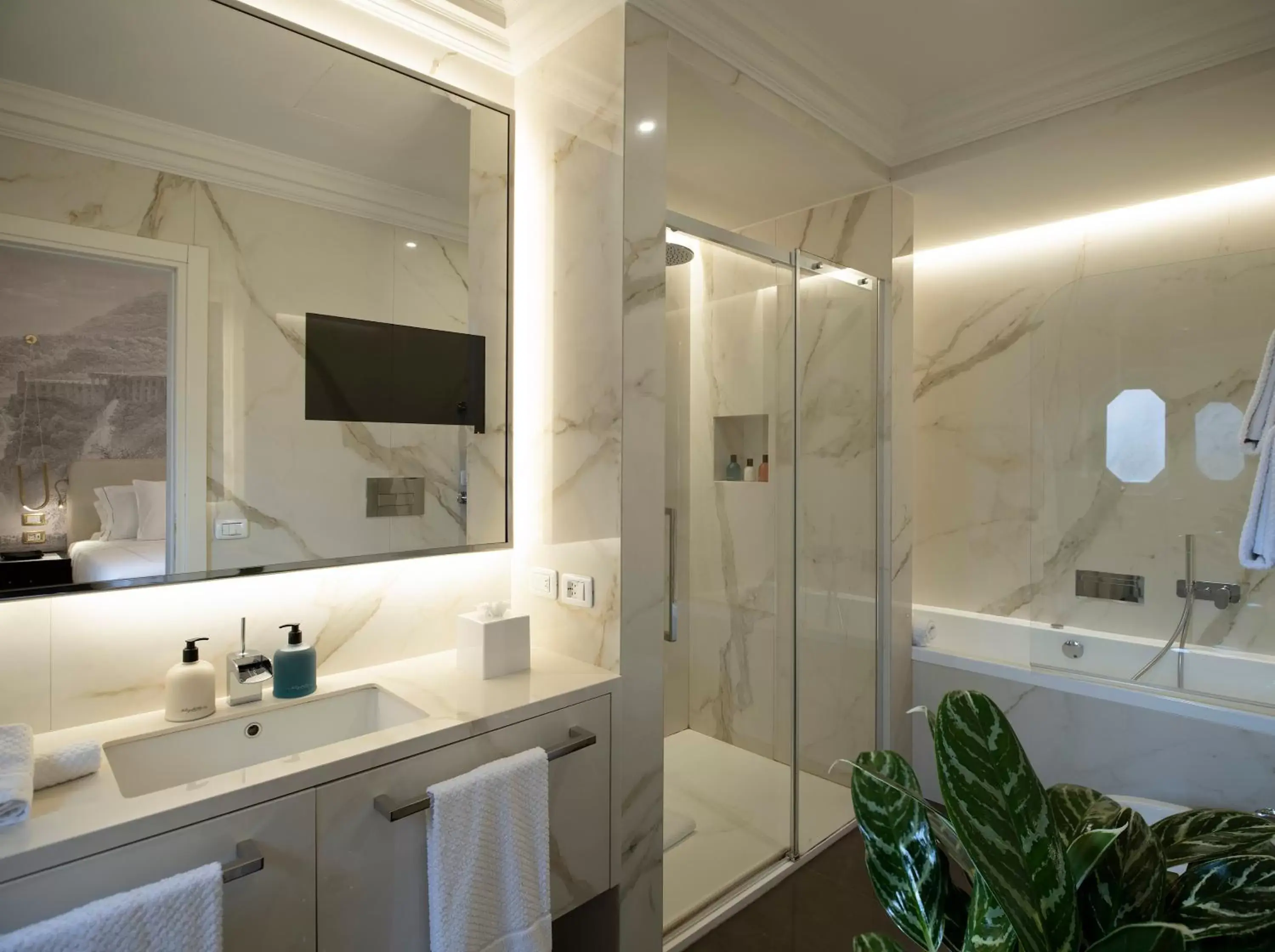 Bathroom in Elizabeth Unique Hotel | a Member of Design Hotels™