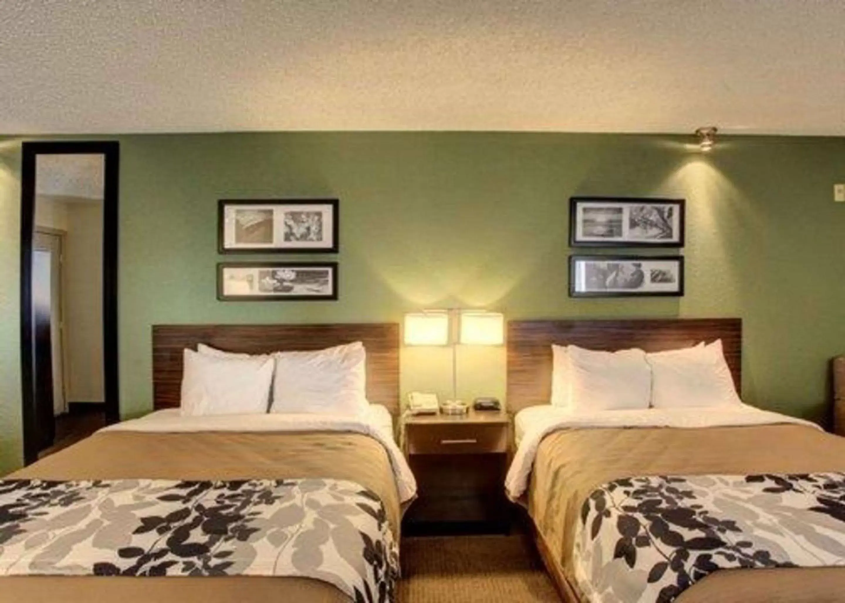 Photo of the whole room, Bed in Sleep Inn Pasco Tri -Cities