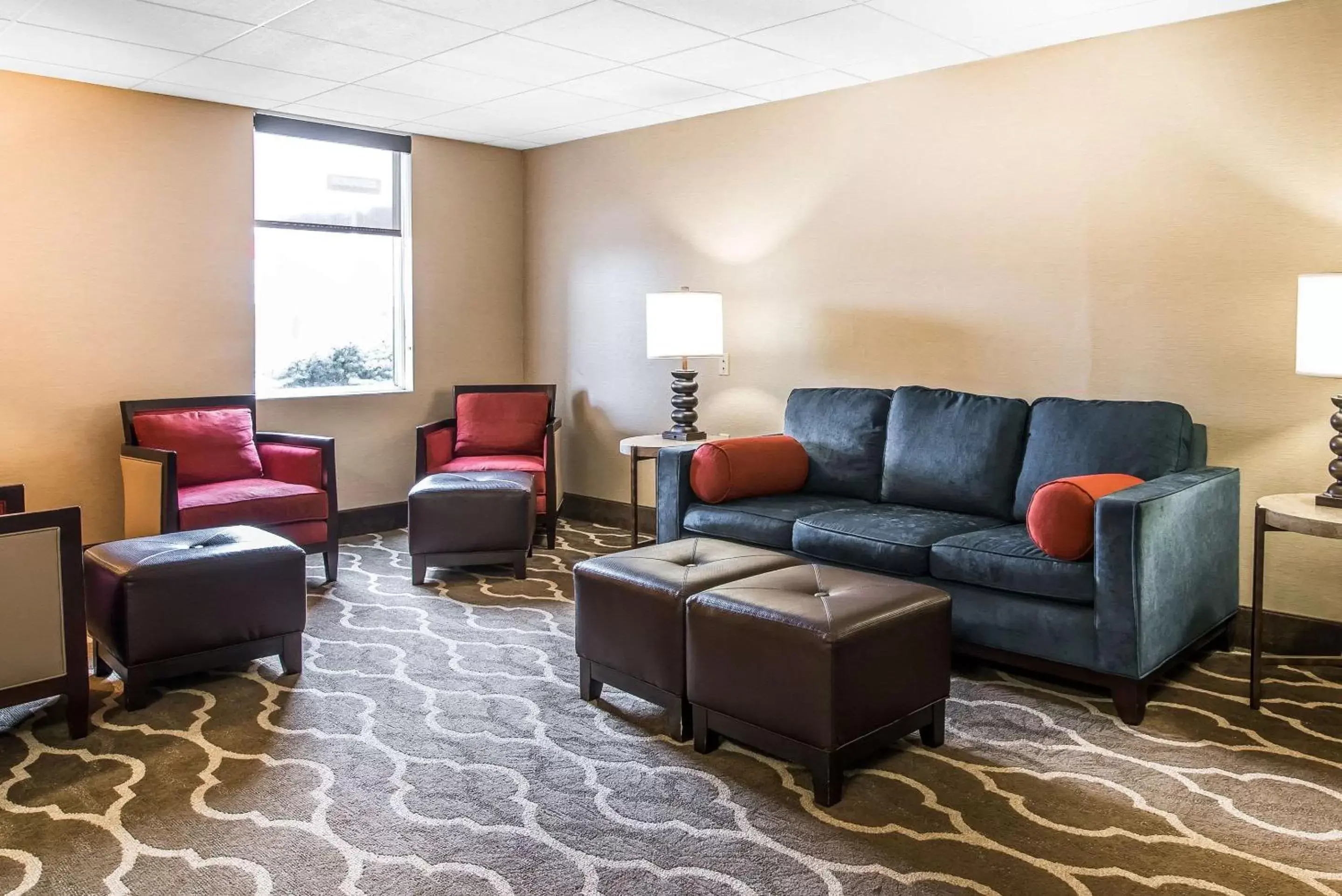 Lobby or reception, Seating Area in Quality Inn & Suites Towanda