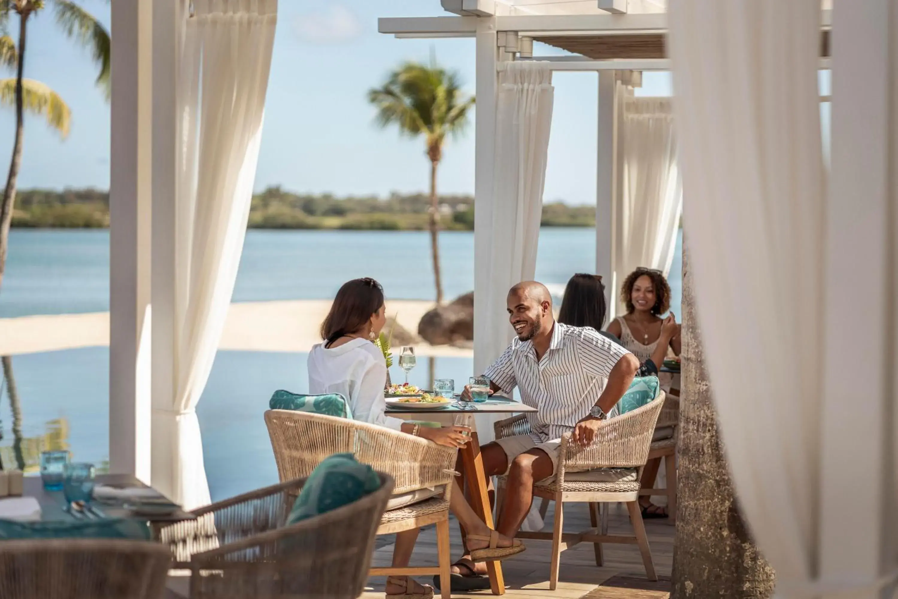 Restaurant/places to eat in Four Seasons Resort Mauritius at Anahita