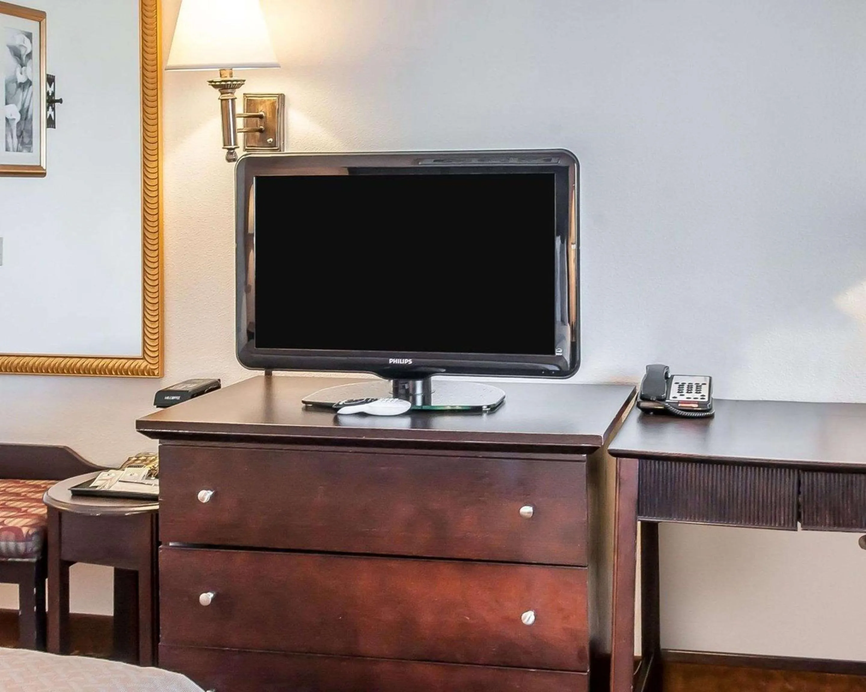 Photo of the whole room in Premier Extended Stay Hobbs