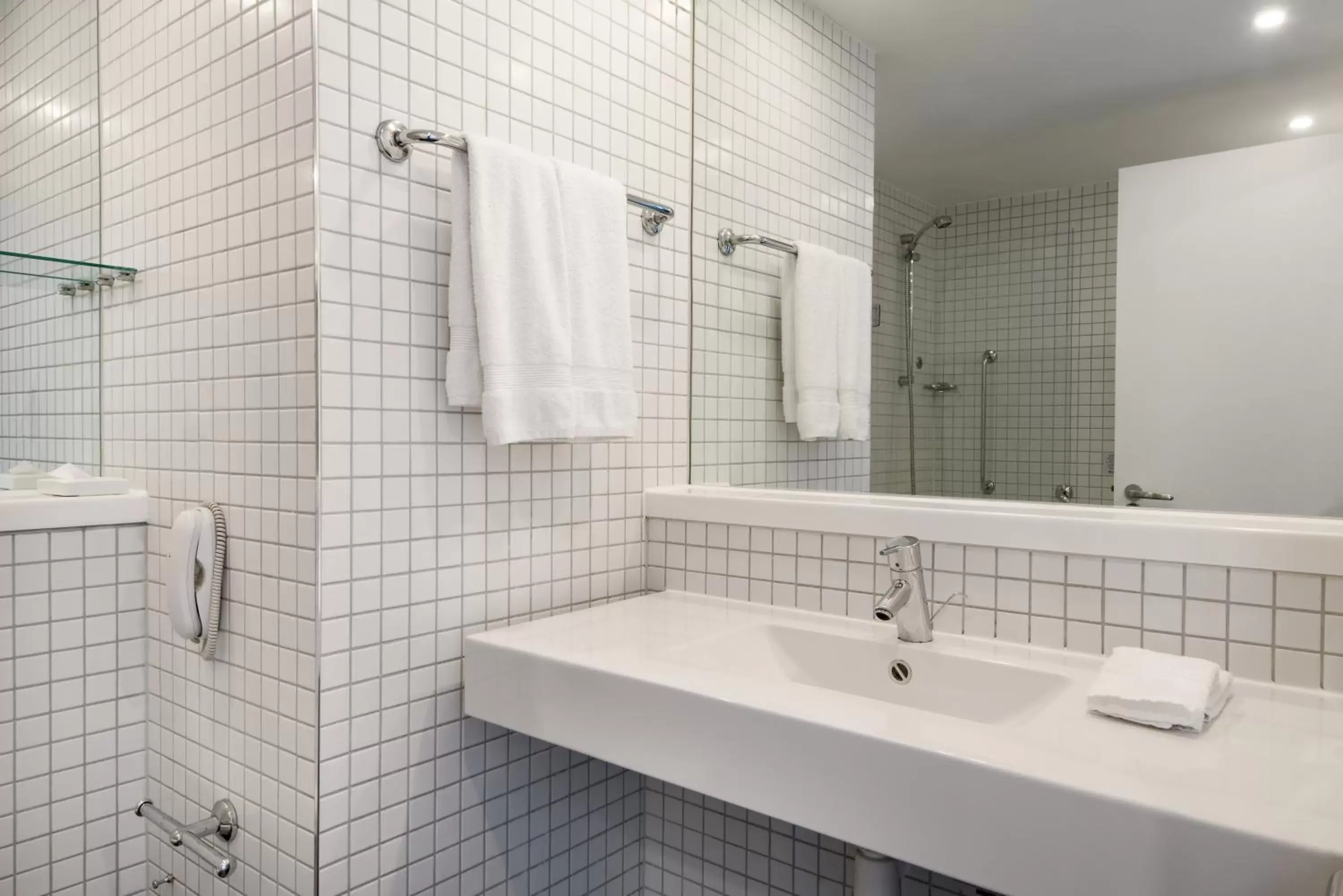 Bathroom in Radisson Blu Hotel, Birmingham