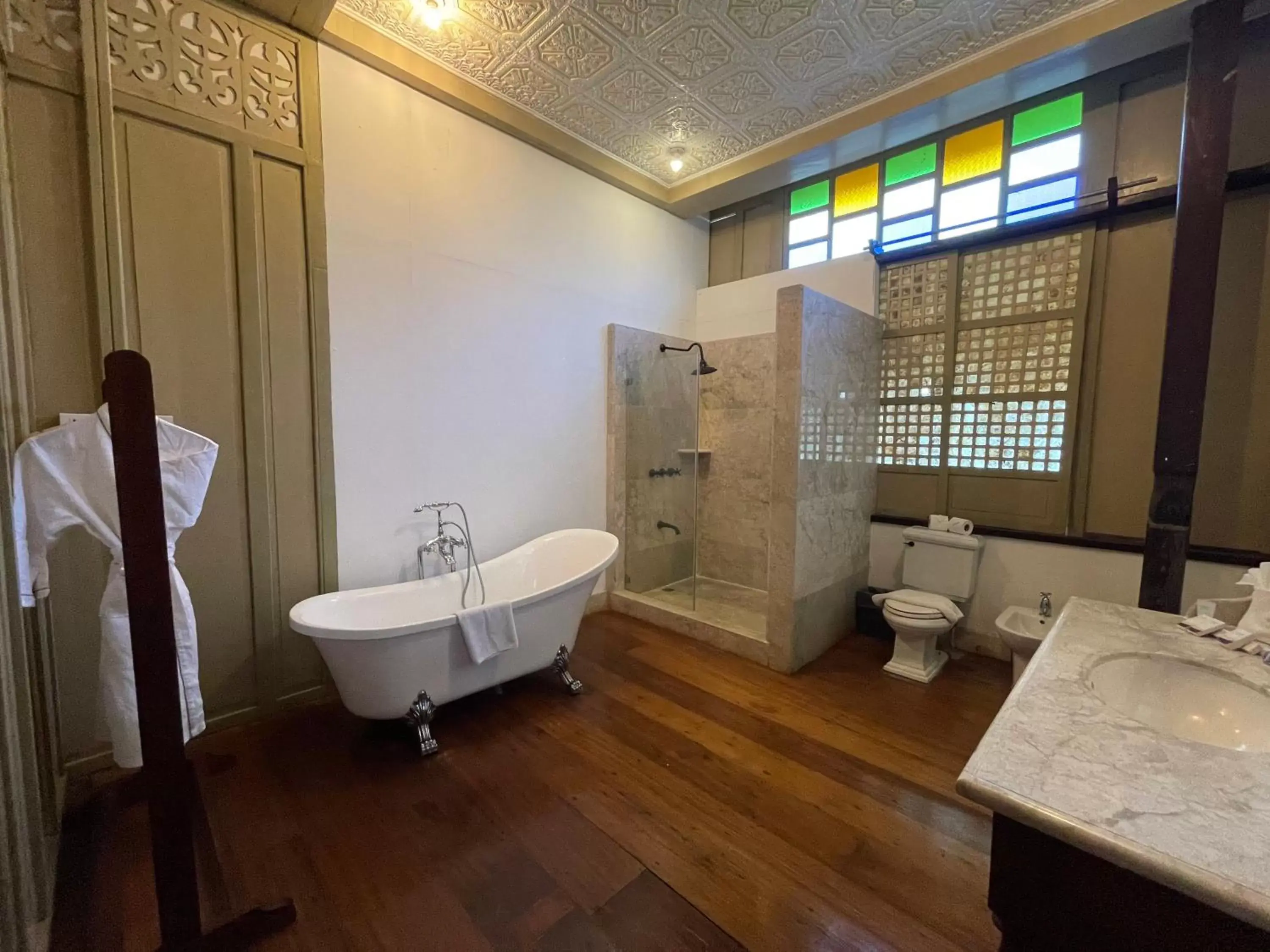 Bathroom in Las Casas Filipinas de Acuzar