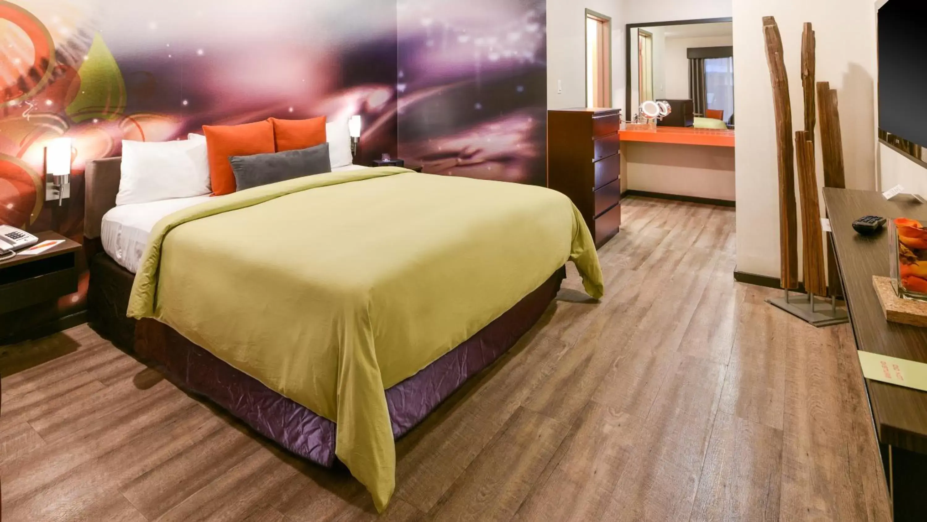 Bed in The Tangerine - a Burbank Hotel