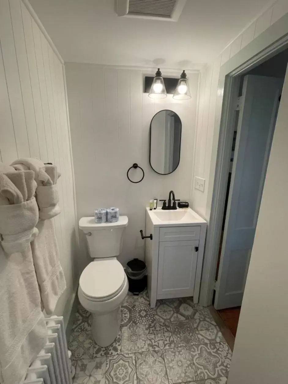 Bathroom in Arlington Inn & Spa