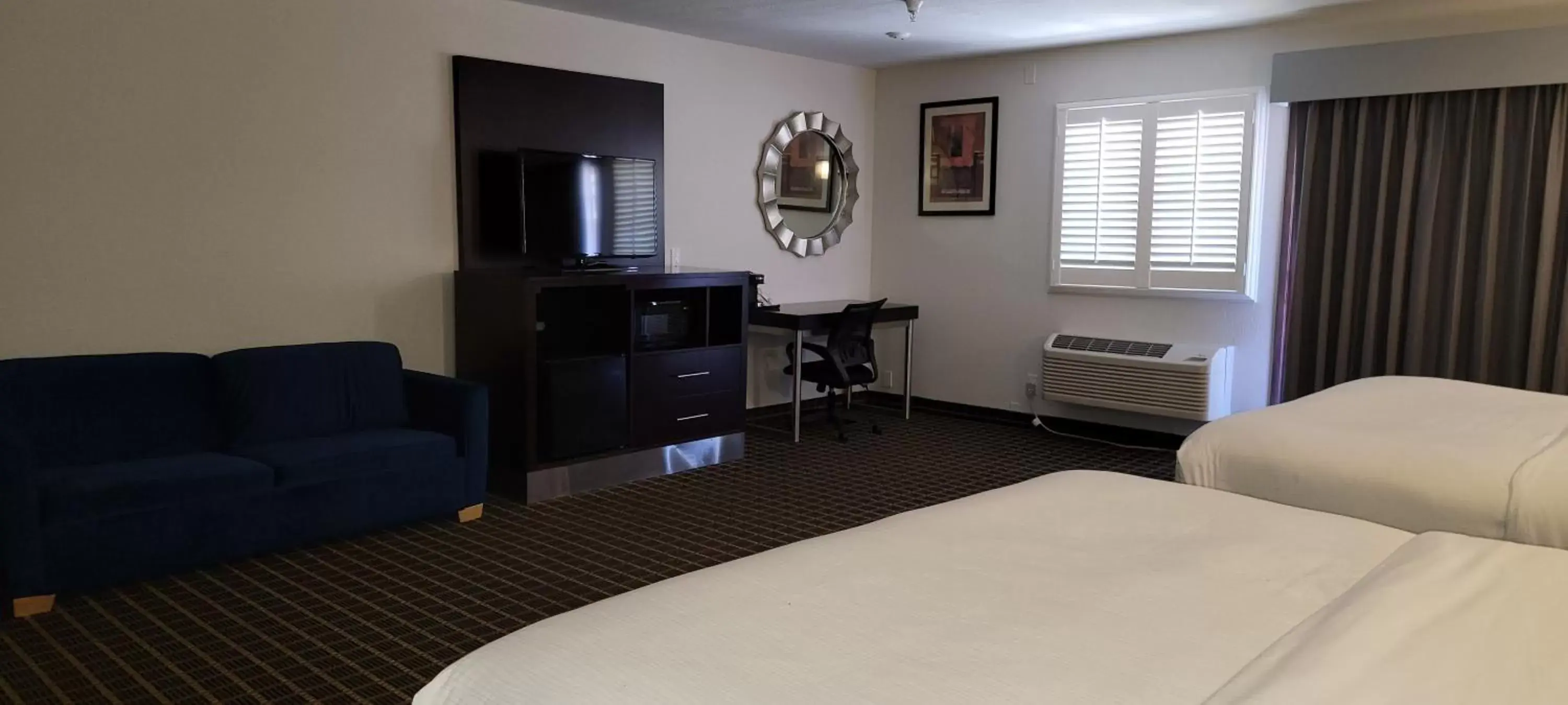 TV and multimedia, Bed in Hotel Solares TV and multimedia, Bed in Hotel Solares