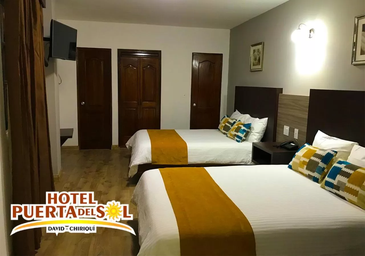 Food and drinks in Hotel Puerta del Sol