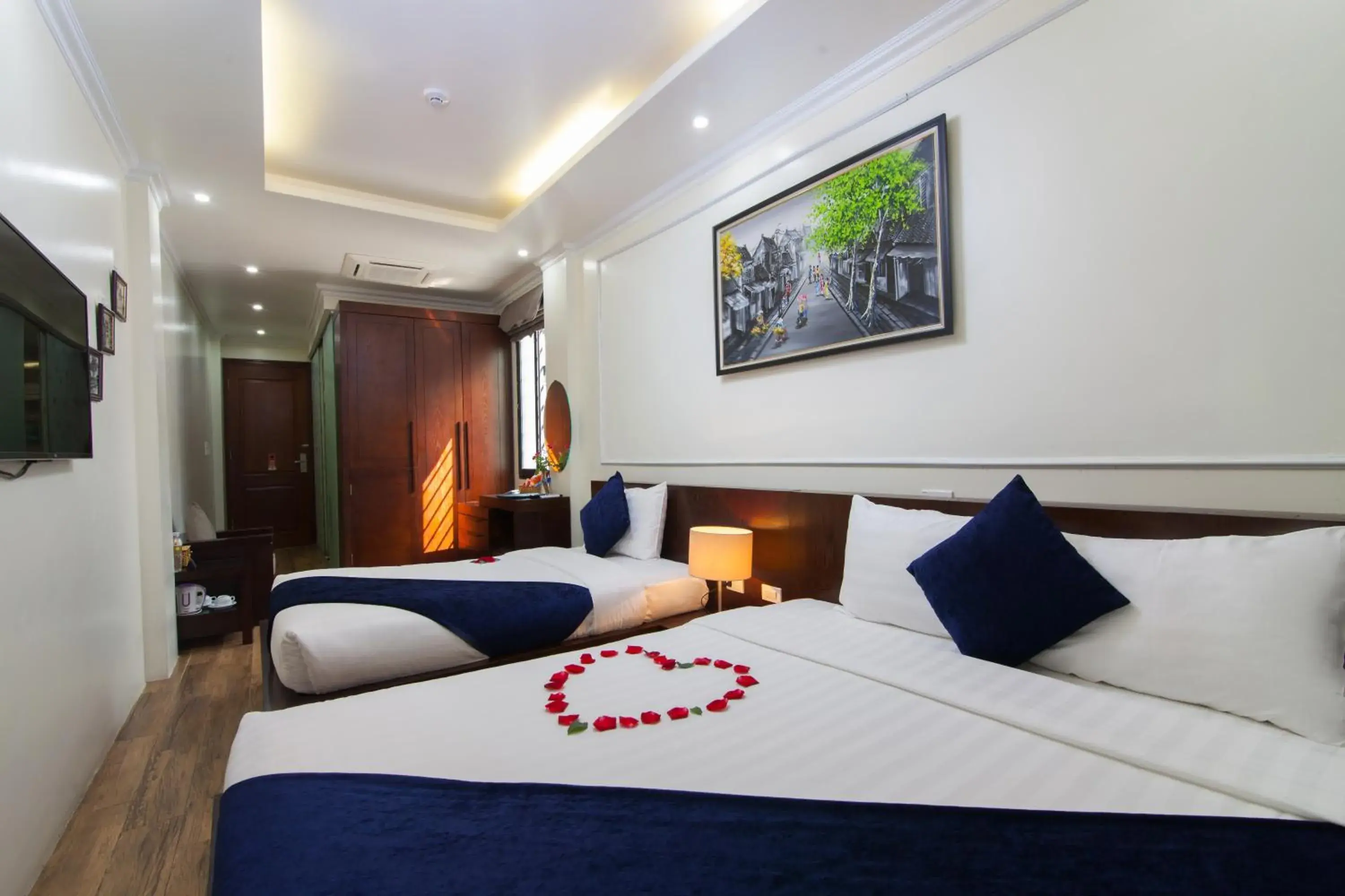Bedroom, Bed in Bella Rosa Hotel & Spa
