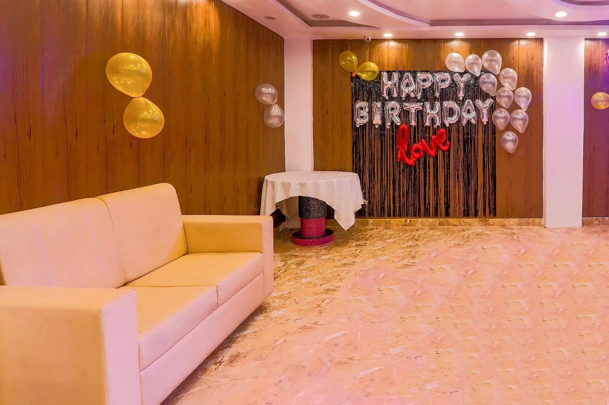 Banquet/Function facilities, Lobby/Reception in FabHotel GMC Grand