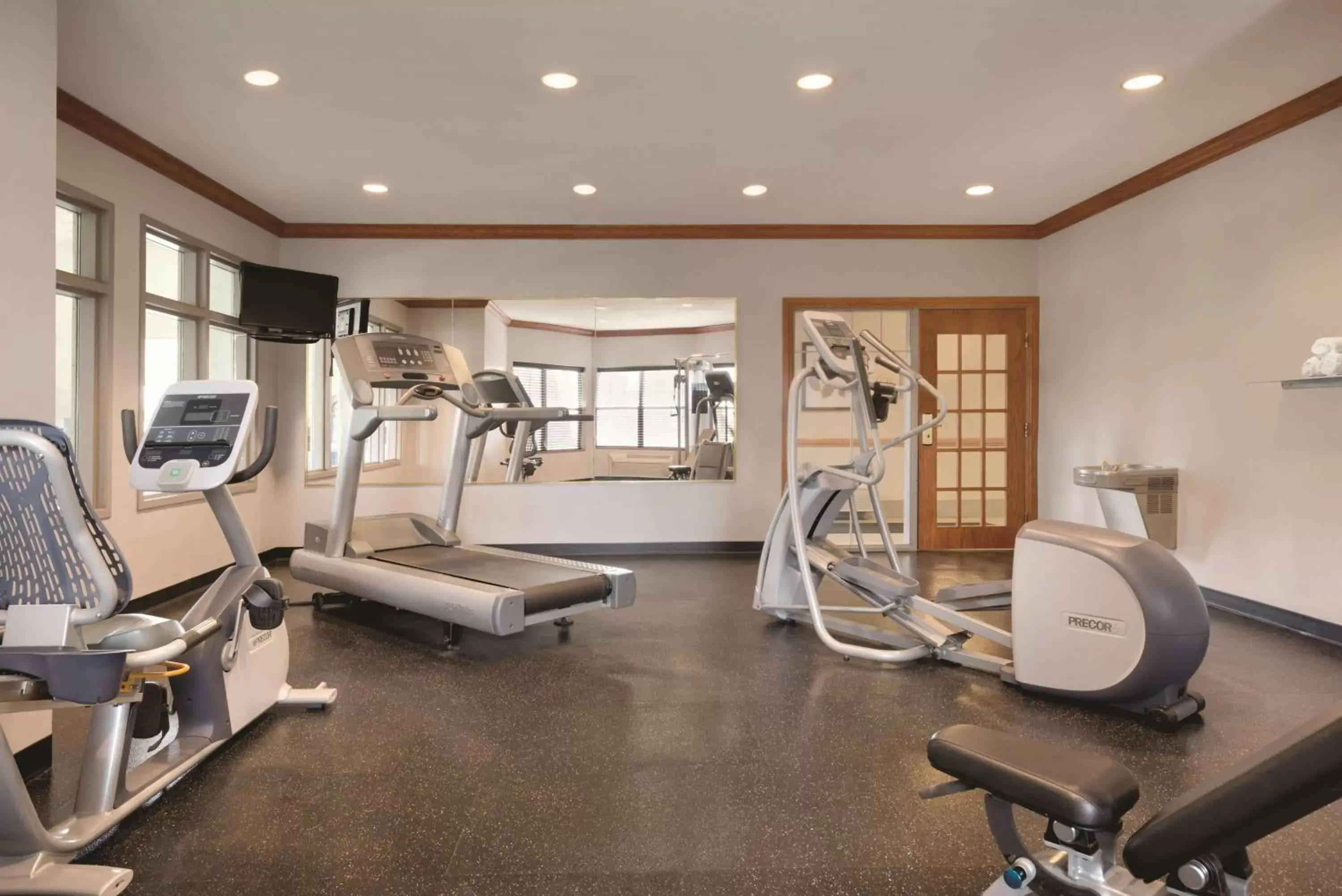 Activities, Fitness Center/Facilities in Country Inn & Suites by Radisson, Portage, IN