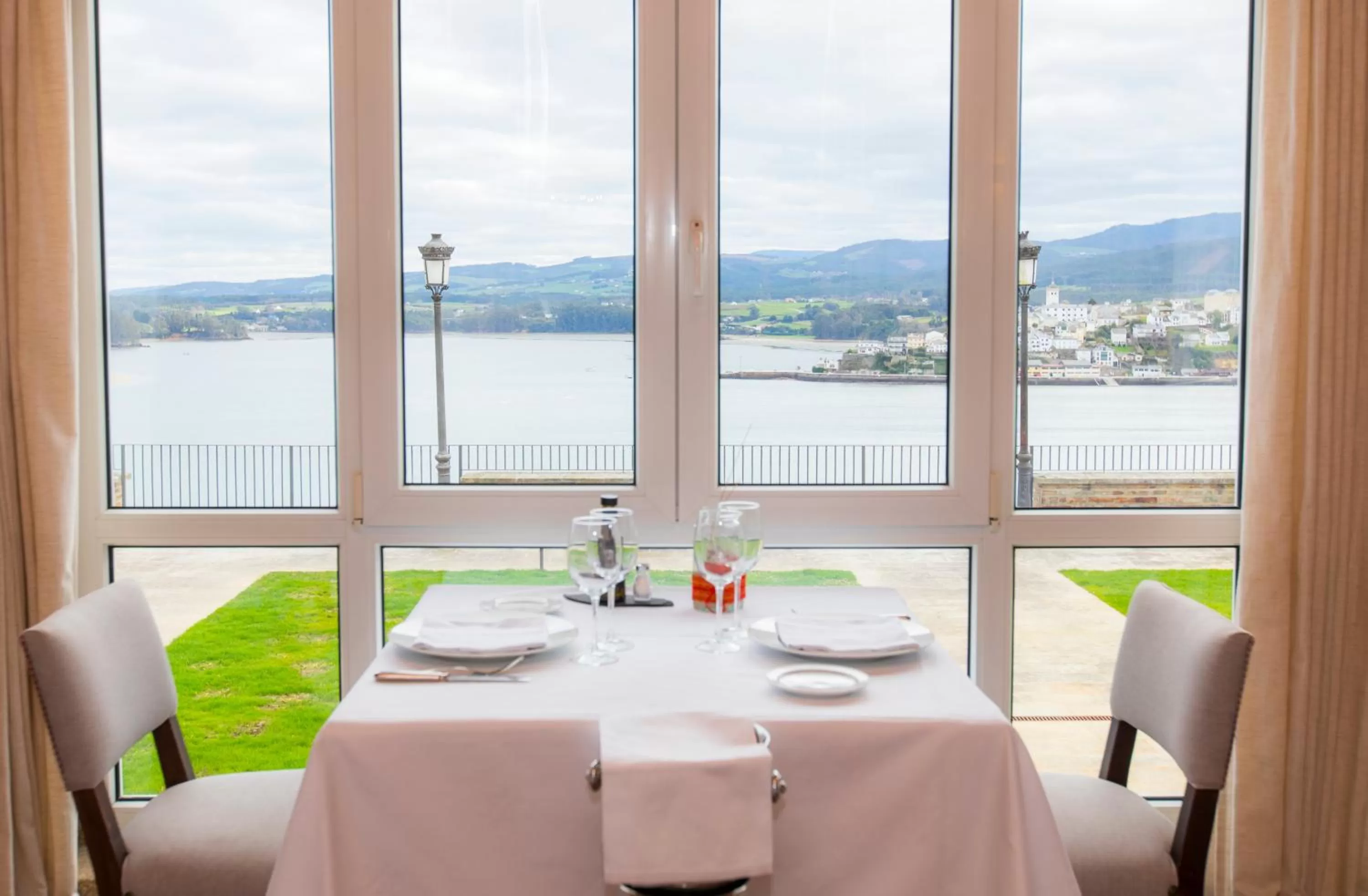 Restaurant/places to eat in Parador de Ribadeo
