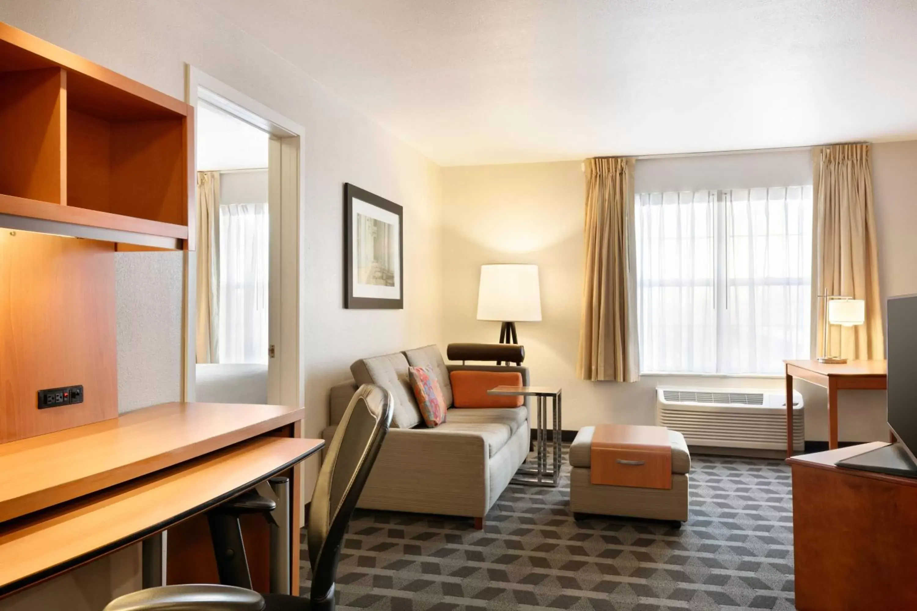 Bedroom, Seating Area in TownePlace Suites Gaithersburg