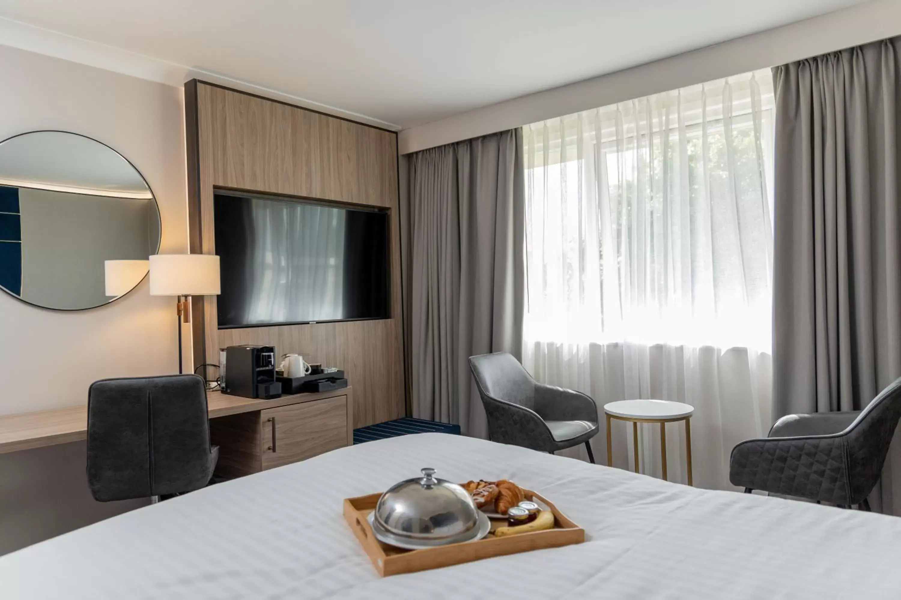 Bedroom, Bed in Marks Tey Hotel Colchester Bedroom, Bed in Marks Tey Hotel Colchester