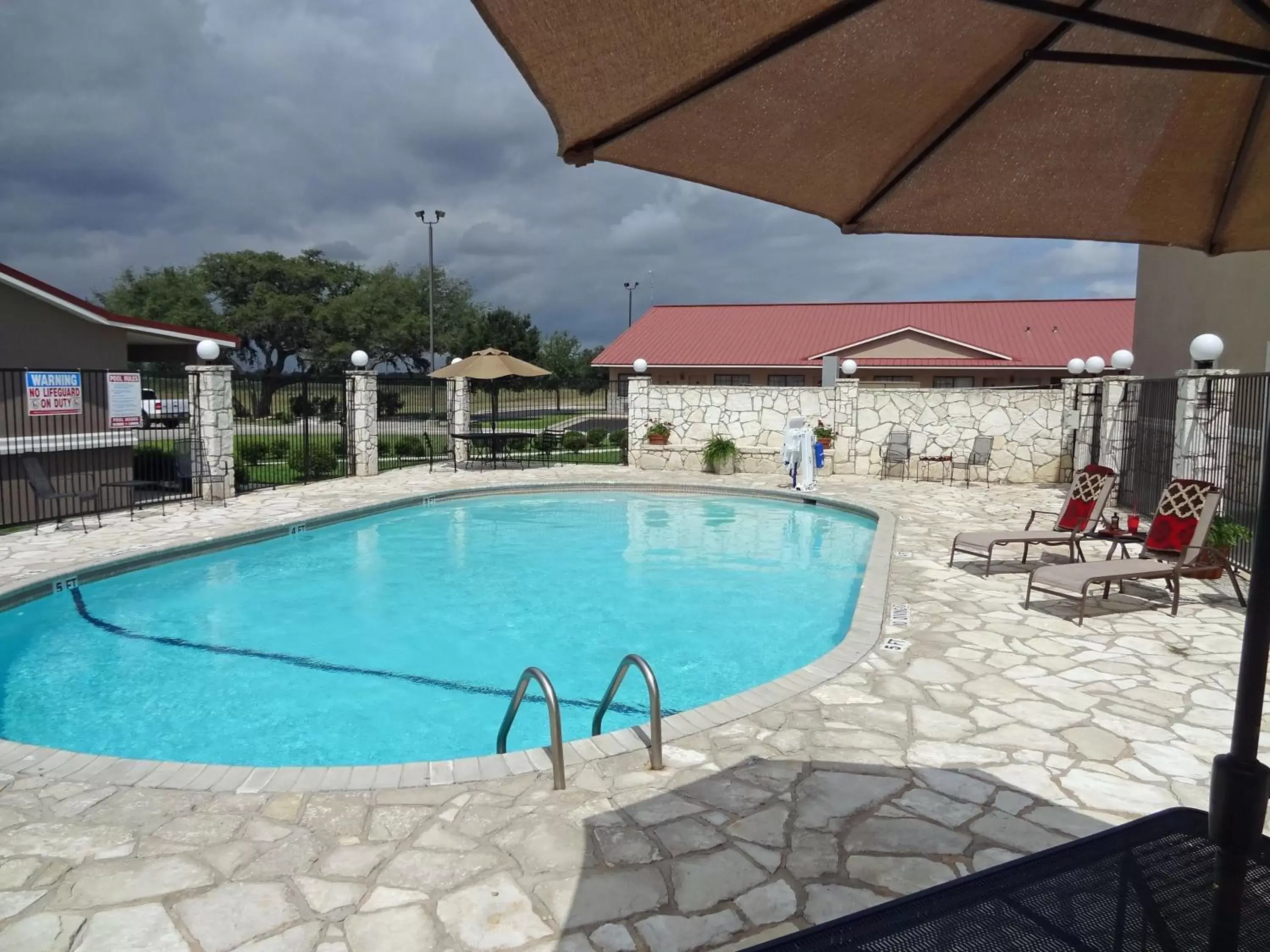 Swimming Pool in Texas Inn Beeville