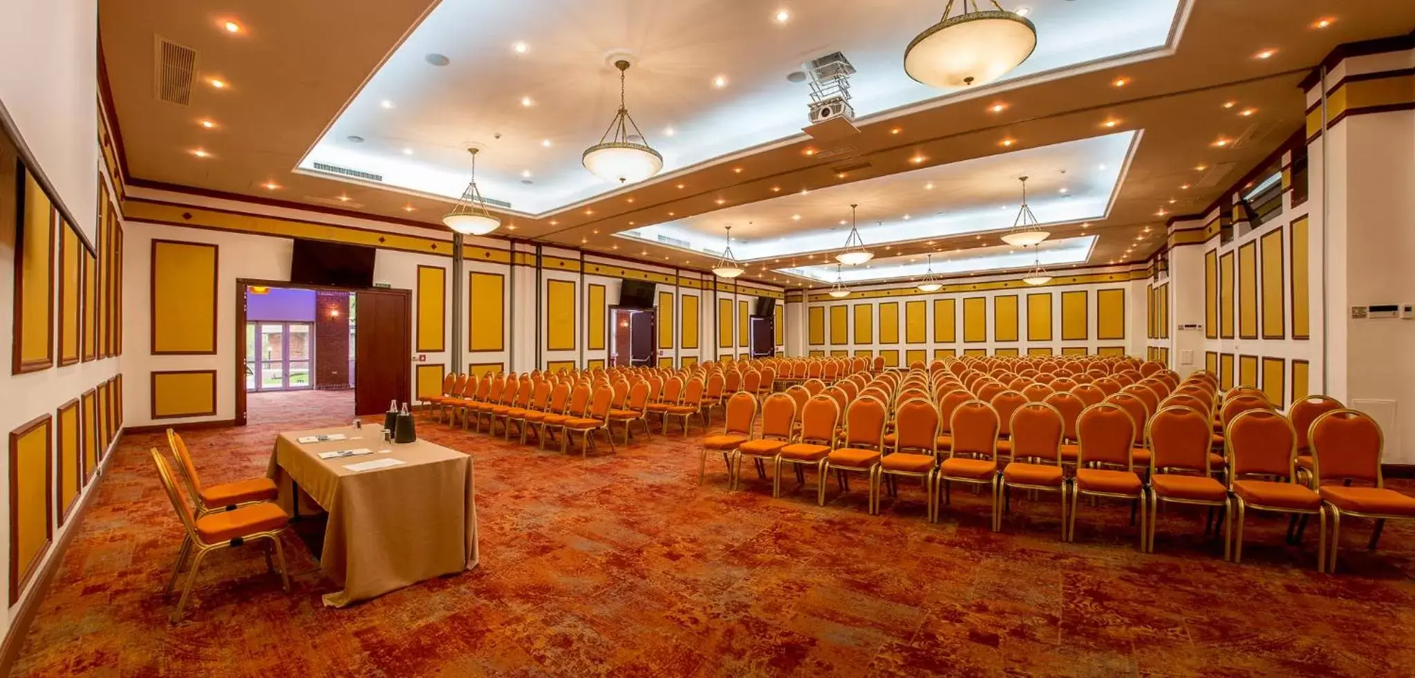 Banquet/Function facilities, Banquet Facilities in Caro Hotel