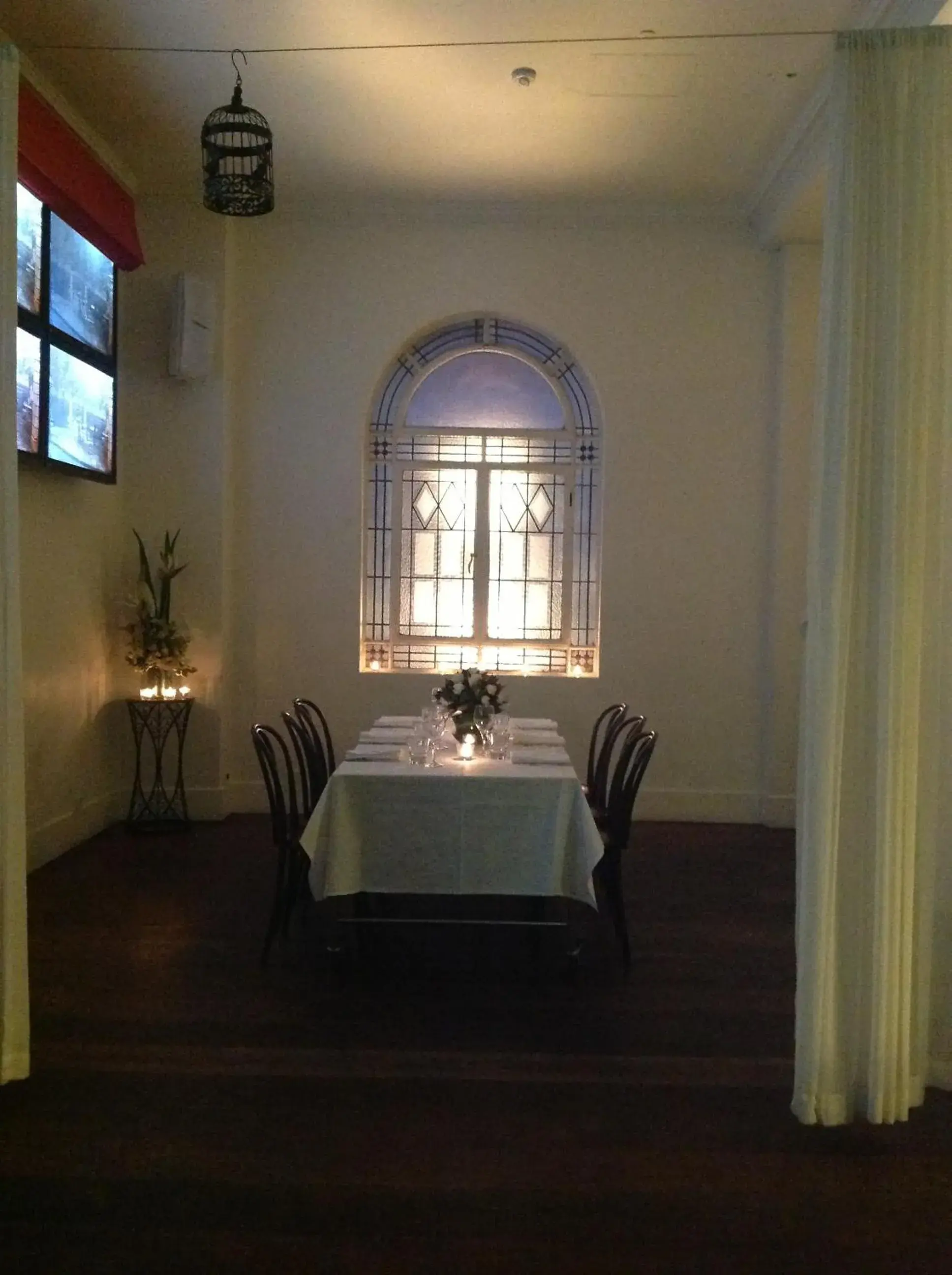 Restaurant/places to eat, Dining Area in Hotel Richmond on Rundle Mall