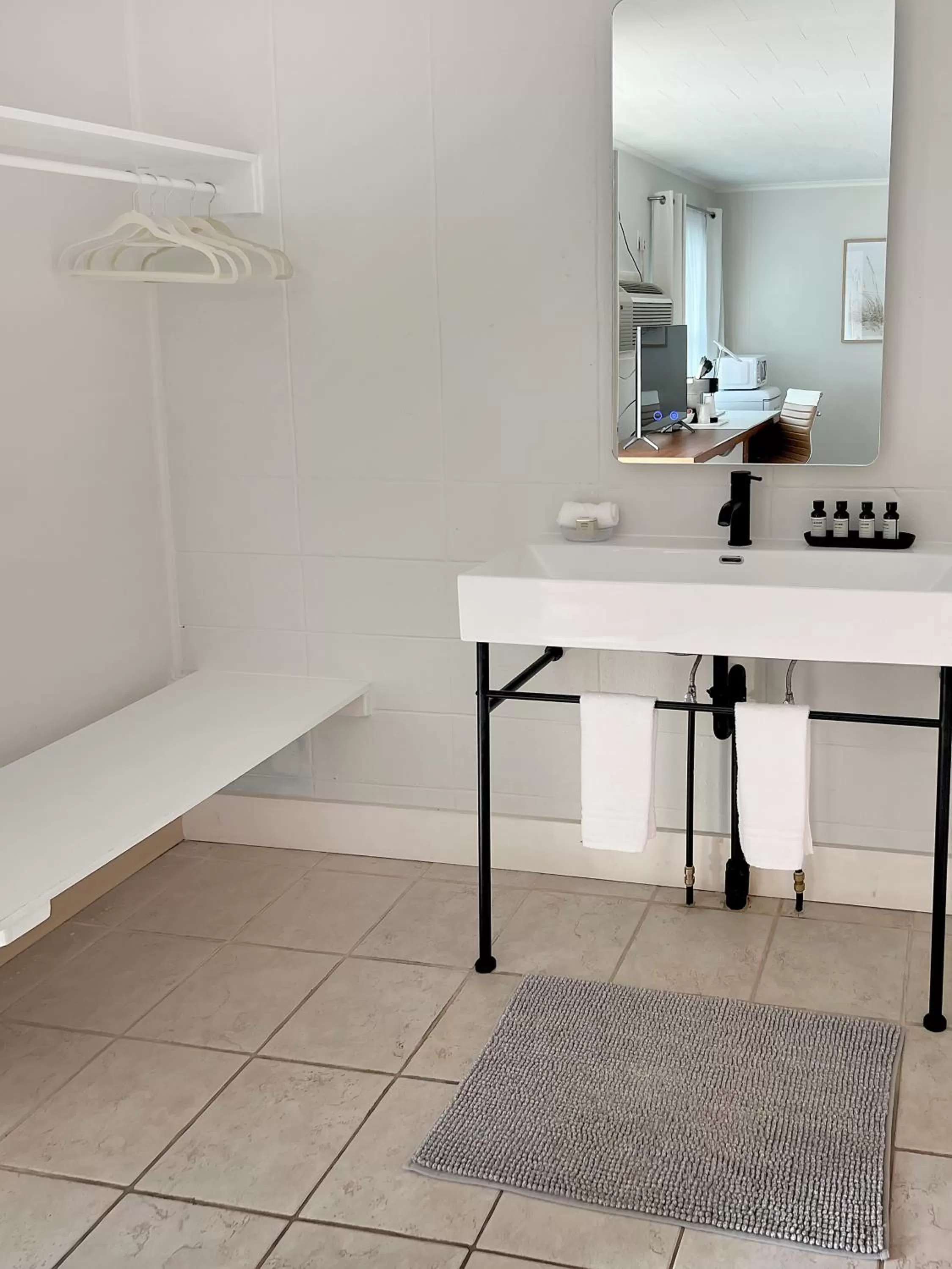 Deluxe Double Room with Two Double Beds in The Inn On Main