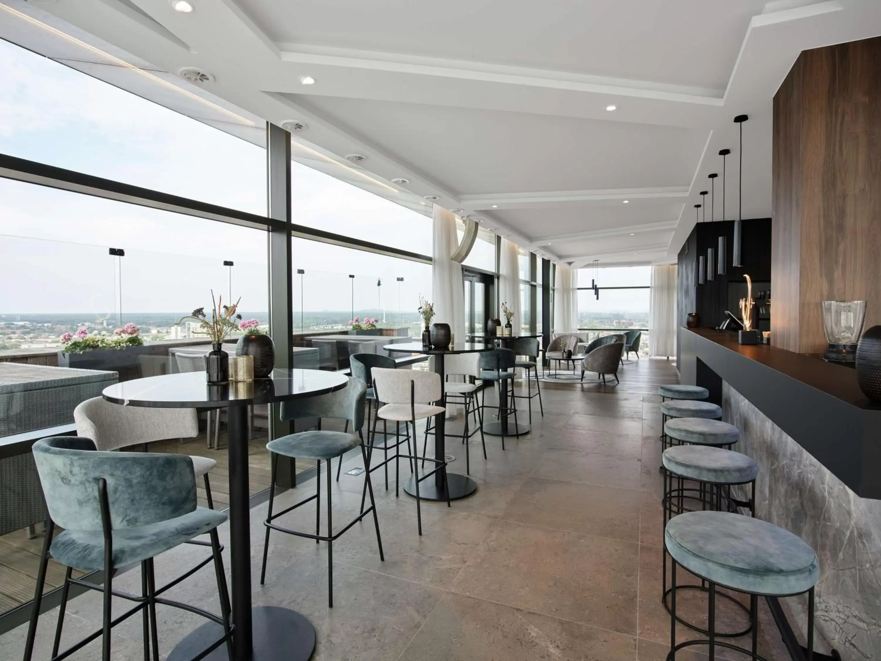 Lounge or bar, Lounge/Bar in Radisson Blu Hotel, Hasselt